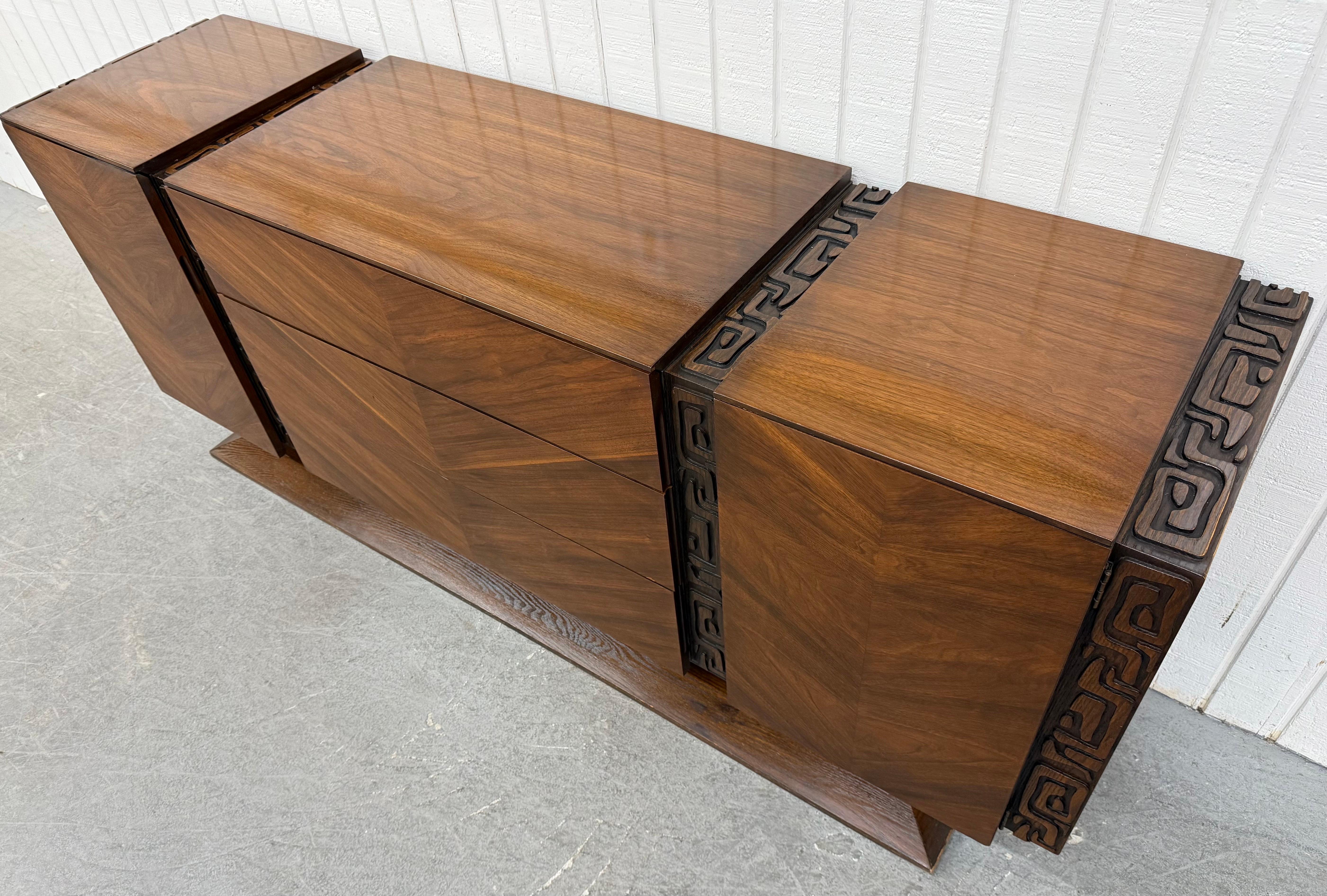 Wood Mid-Century Modern United Tiki Walnut 9-Drawer Dresser For Sale