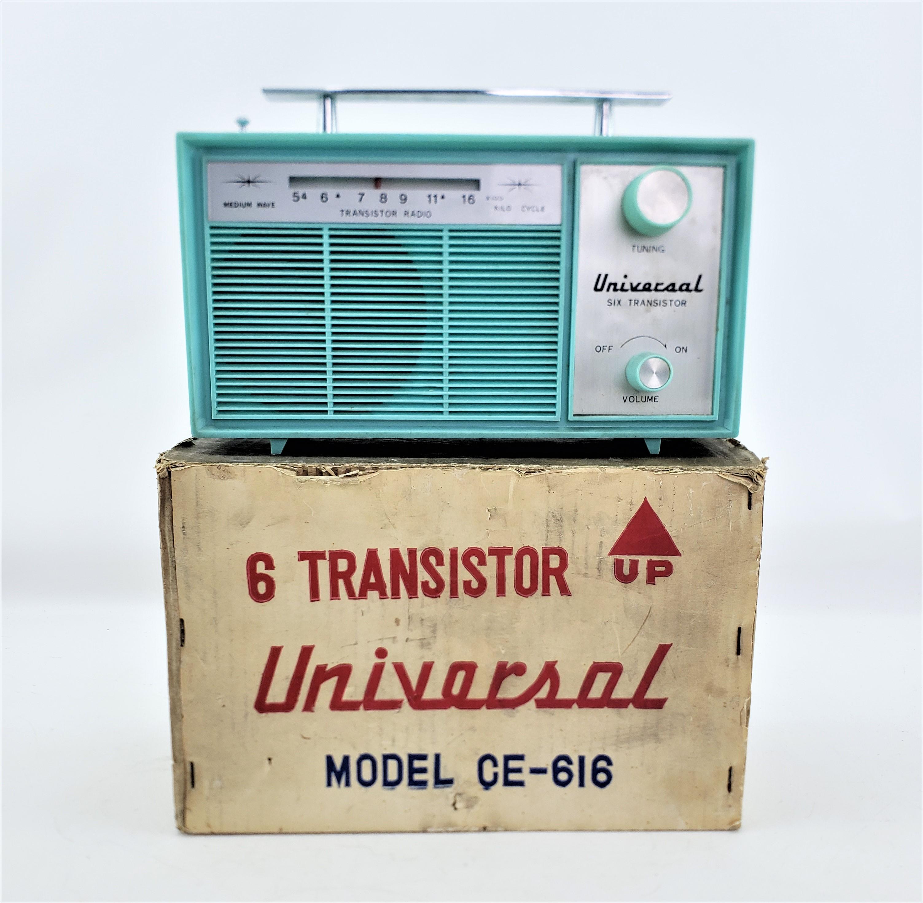 Mid-Century Modern Universal Modell CE-616 Türkis AM Band Portable Radio & Box, Mid-Century Modern (Moderne der Mitte des Jahrhunderts) im Angebot
