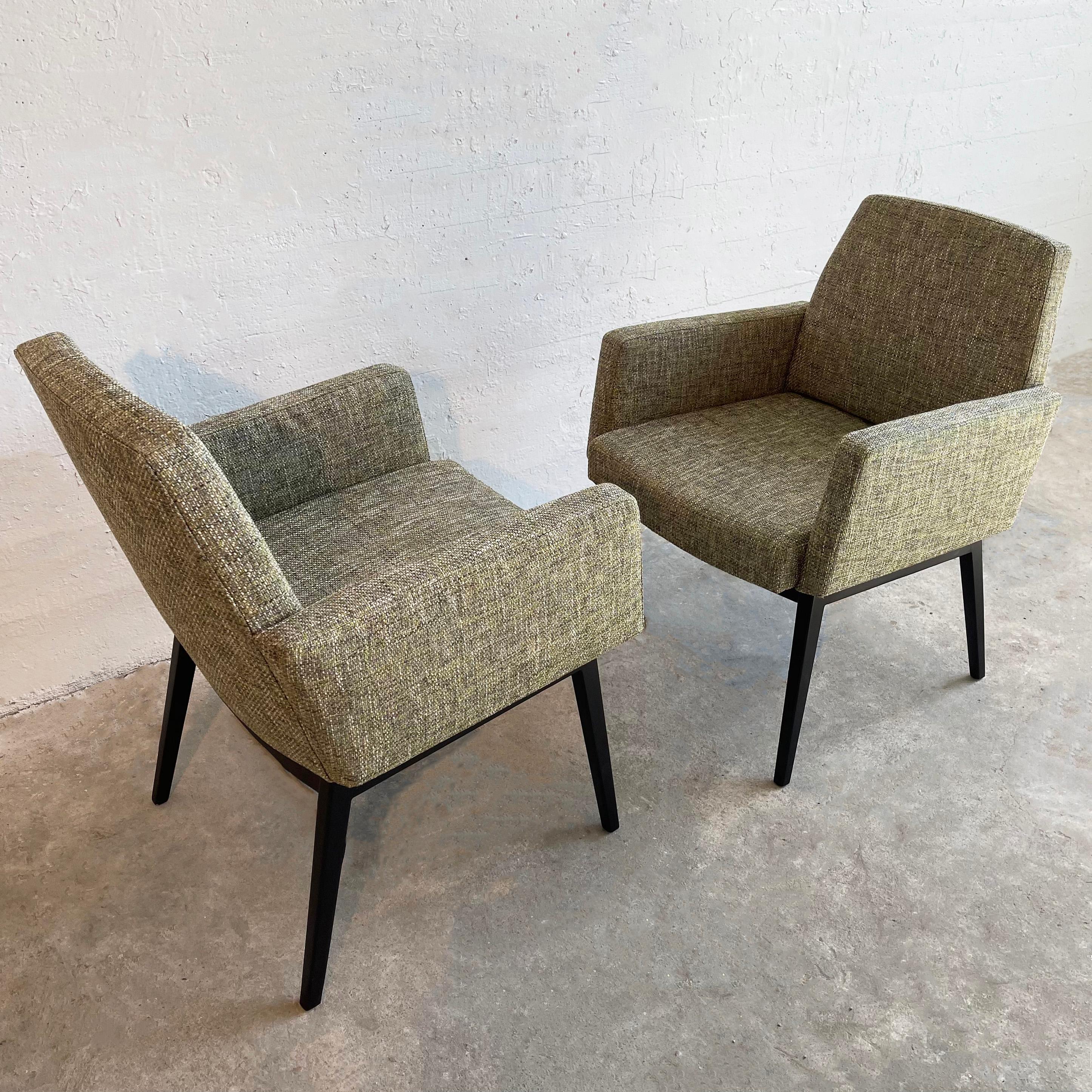 Mid-Century Modern Upholstered Armchairs By Jens Risom In Good Condition For Sale In Brooklyn, NY