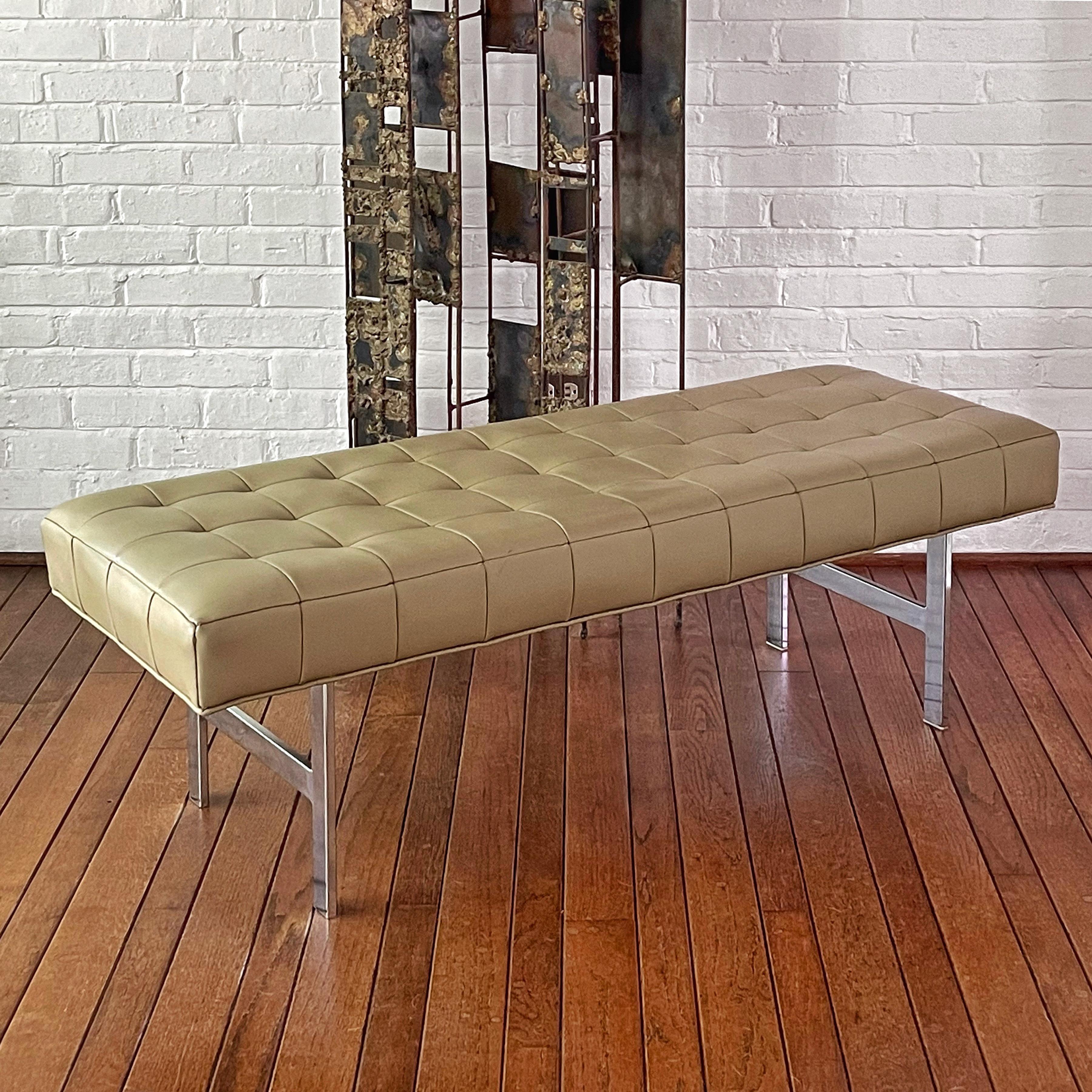 Mid-Century Modern Upholstered Bench For Sale 4