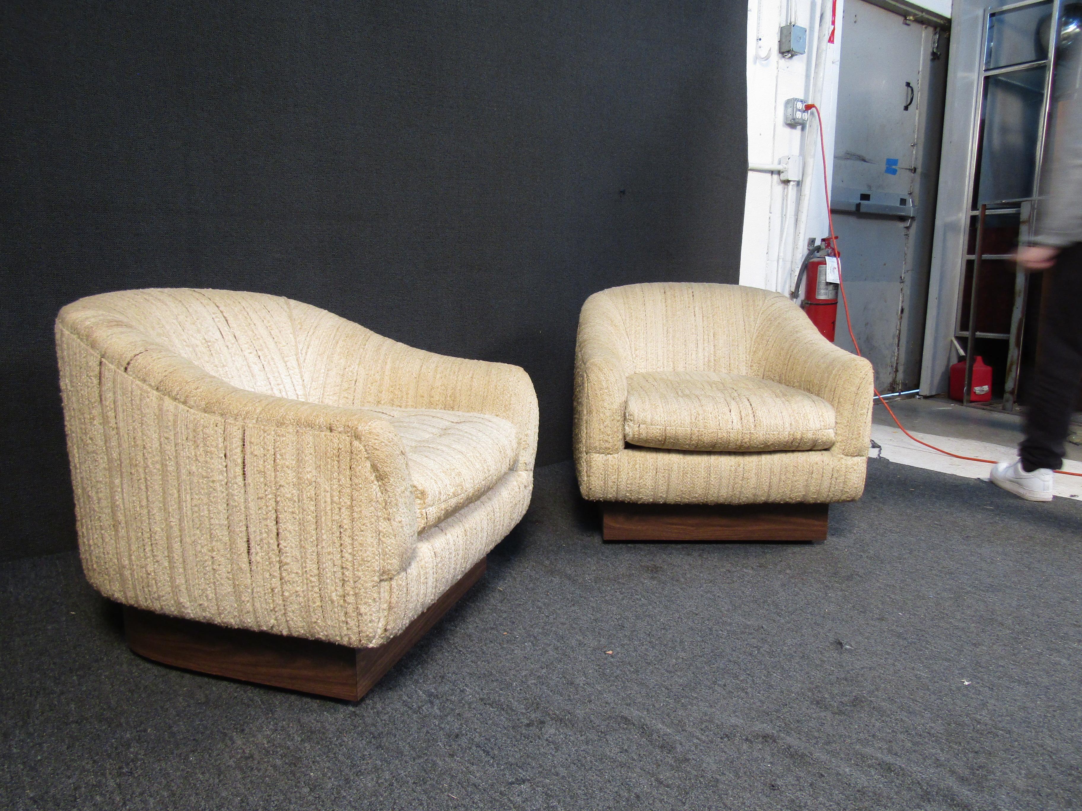 Upholstery Mid-Century Modern Upholstered Club Chairs