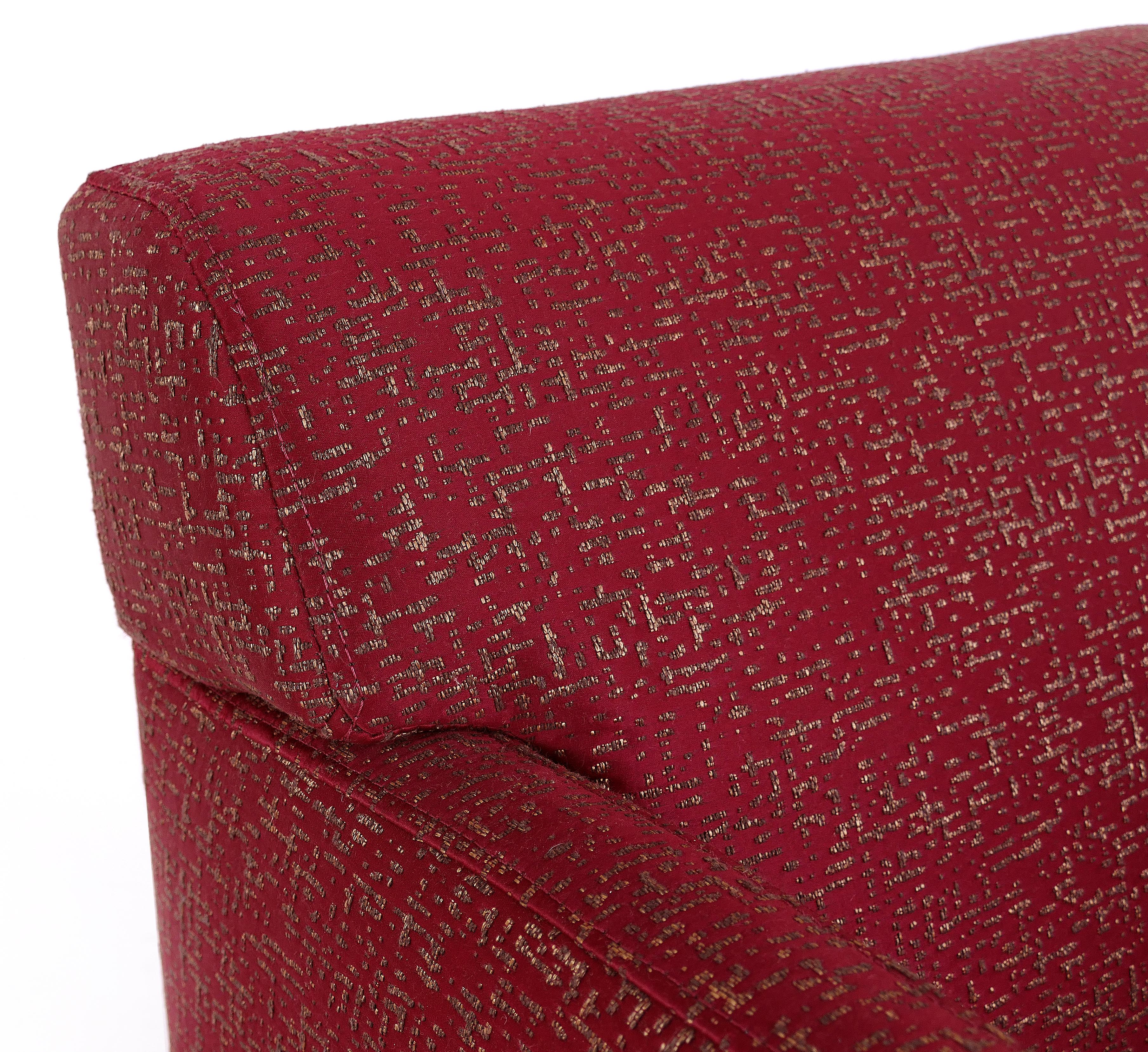 Acier inoxydable Fauteuils club tapissés modernes du milieu du siècle avec bandes en acier inoxydable en vente