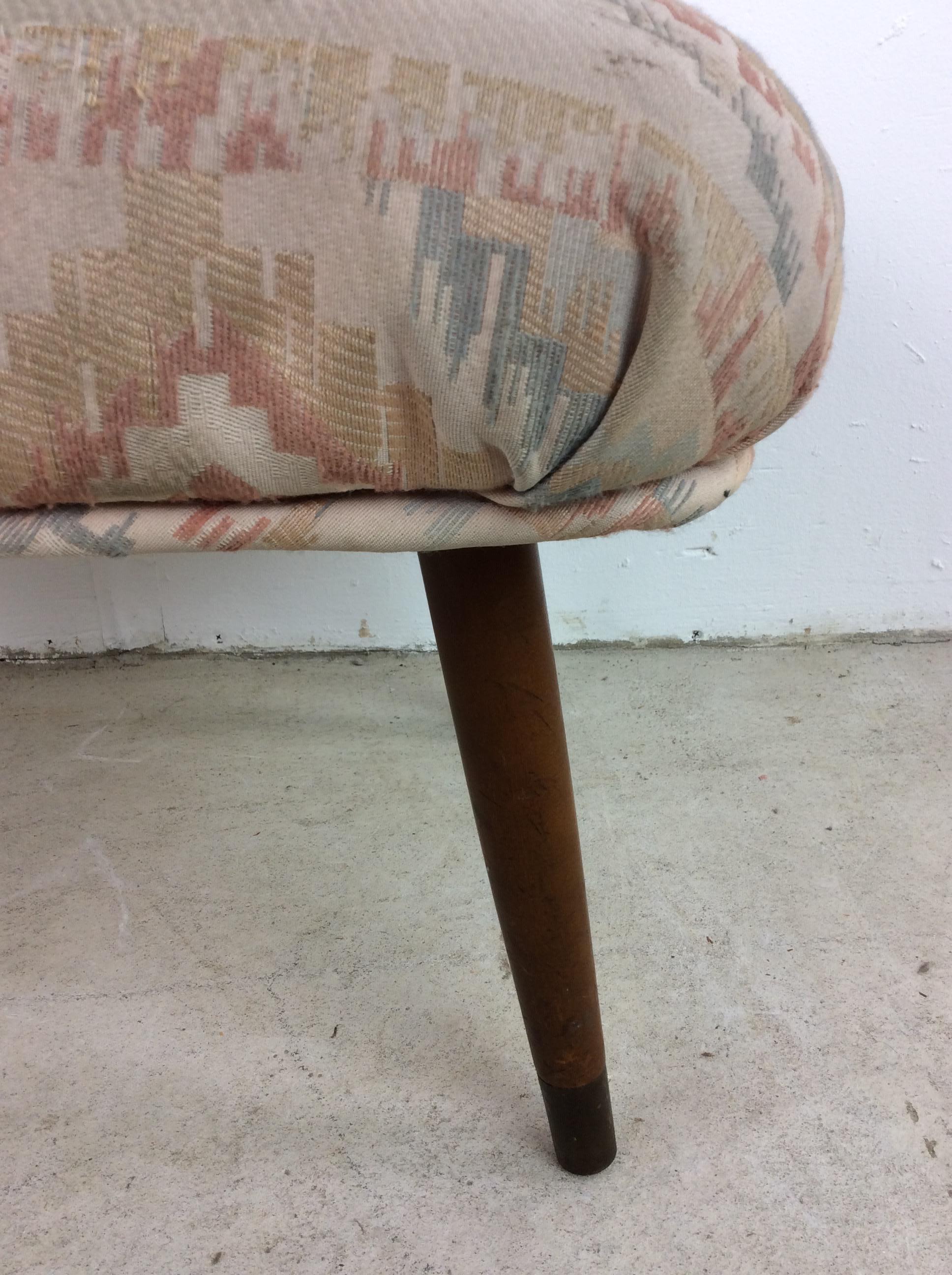 Mid Century Modern Upholstered Footstool with Tapered Legs In Fair Condition For Sale In Freehold, NJ