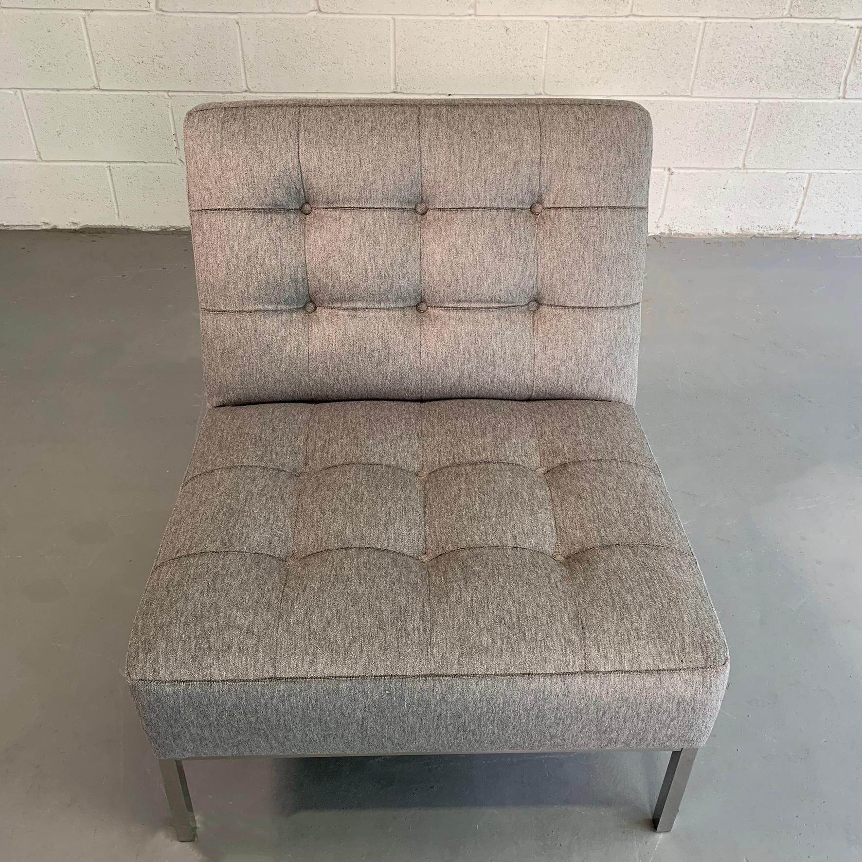 Mid-Century Modern Upholstered Slipper Chair by Florence Knoll 3