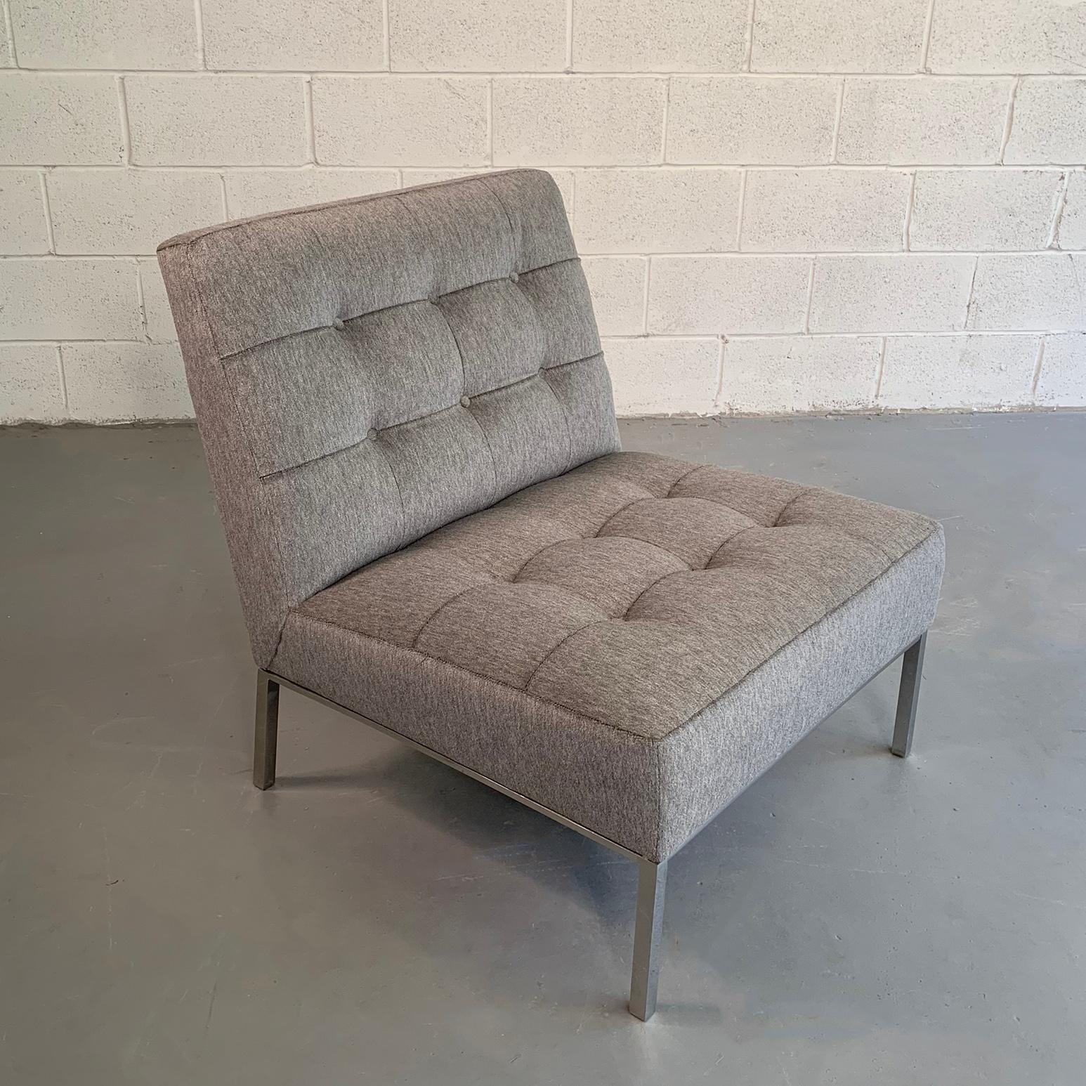 Mid-Century Modern Upholstered Slipper Chair by Florence Knoll In Good Condition In Brooklyn, NY