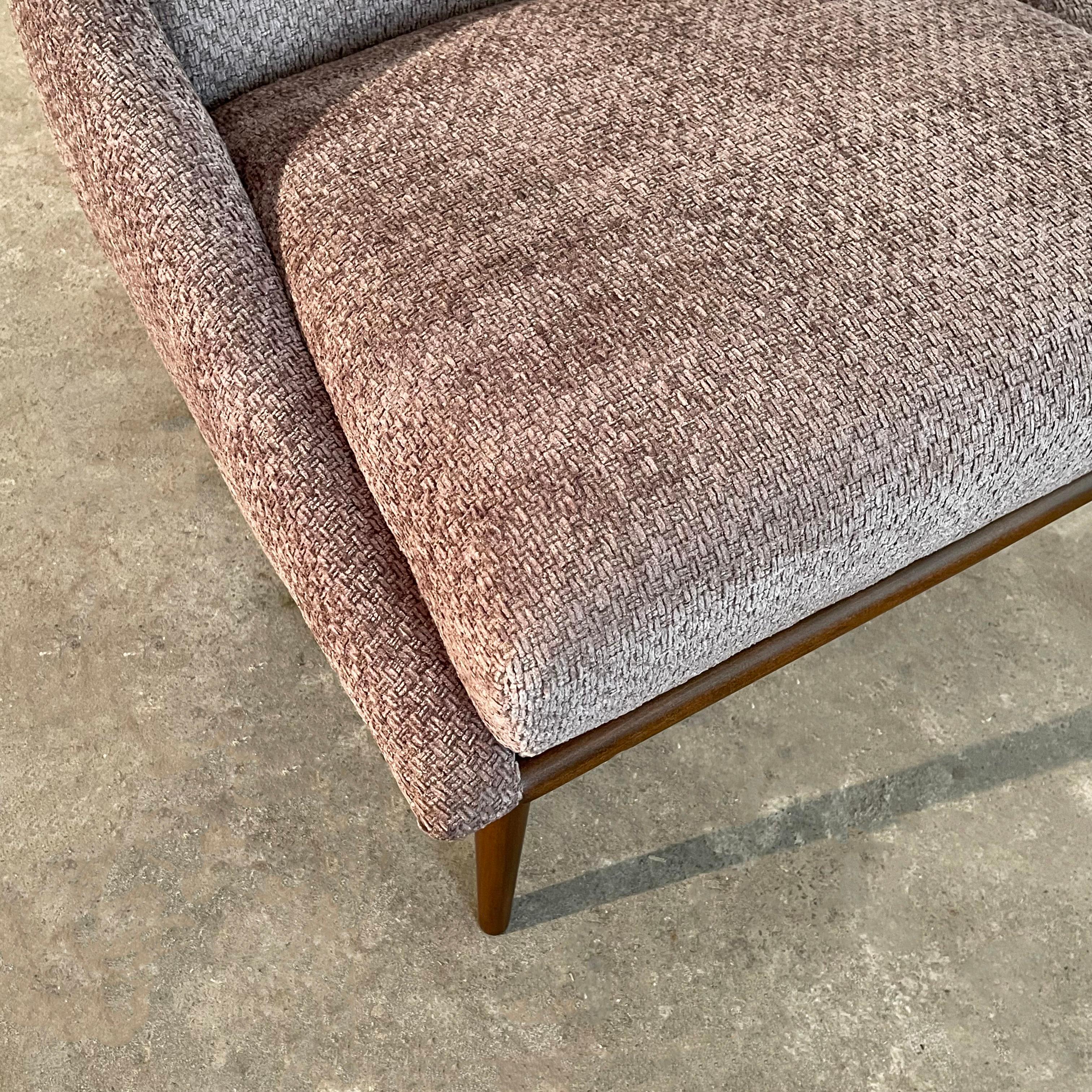 Mid-Century Modern Upholstered  Walnut Slipper Chair By Kroehler For Sale 3