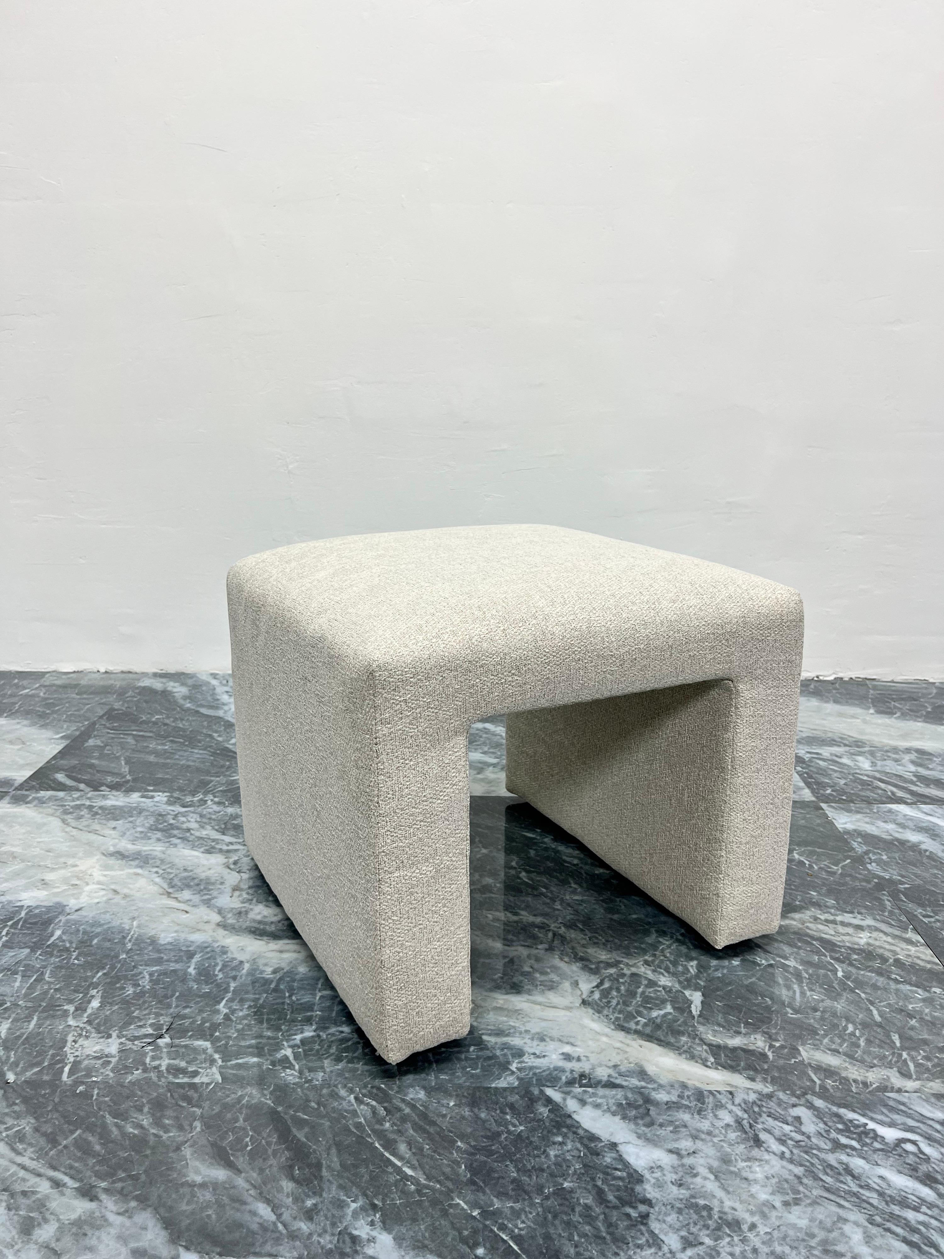 Mid-Century Modern Upholstered Waterfall Stools or Benches, 1970s, a Pair In Excellent Condition For Sale In Miami, FL