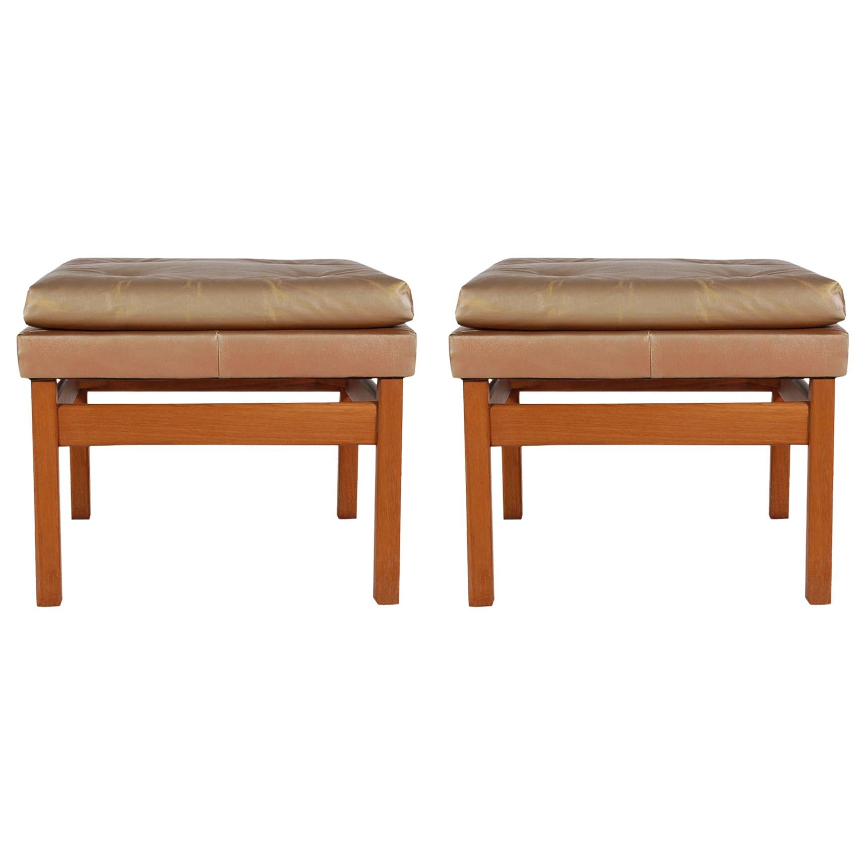 Mid-Century Modern Upholstered and Wood Bench Set by Milo Baughman Thayer Coggin For Sale