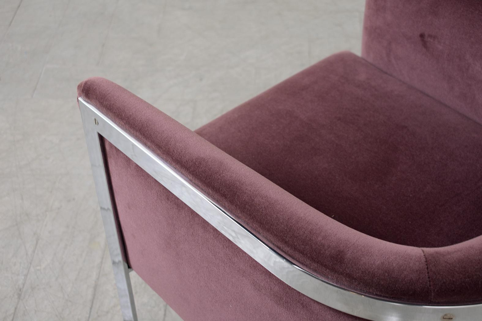 1970s Mid-Century Lounge Chair: Chrome Steel Frame & Purple Velvet Upholstery For Sale 5