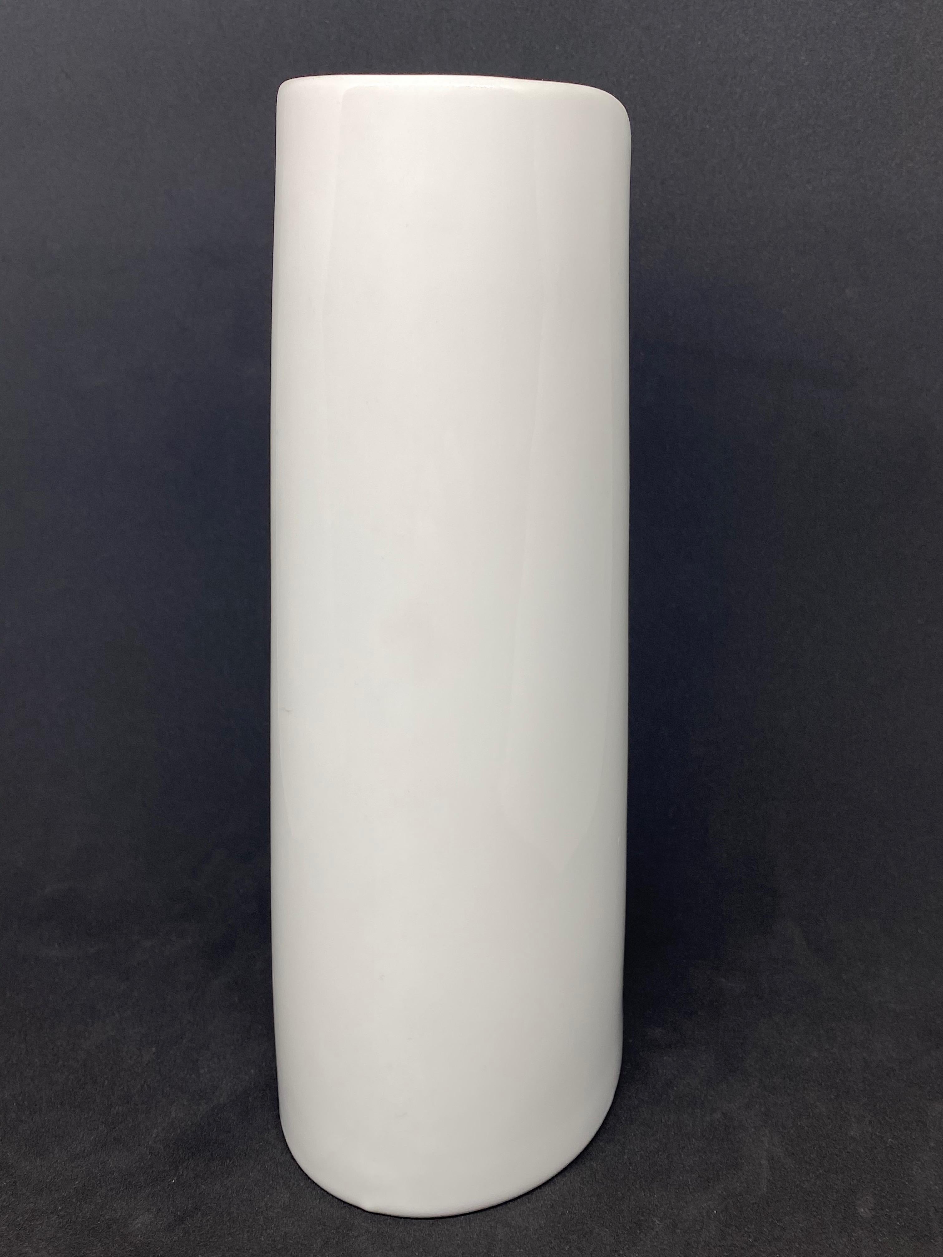 Mid-Century Modern Uta Feyl China Porcelain Vase for Rosenthal, Germany In Good Condition In Nuernberg, DE