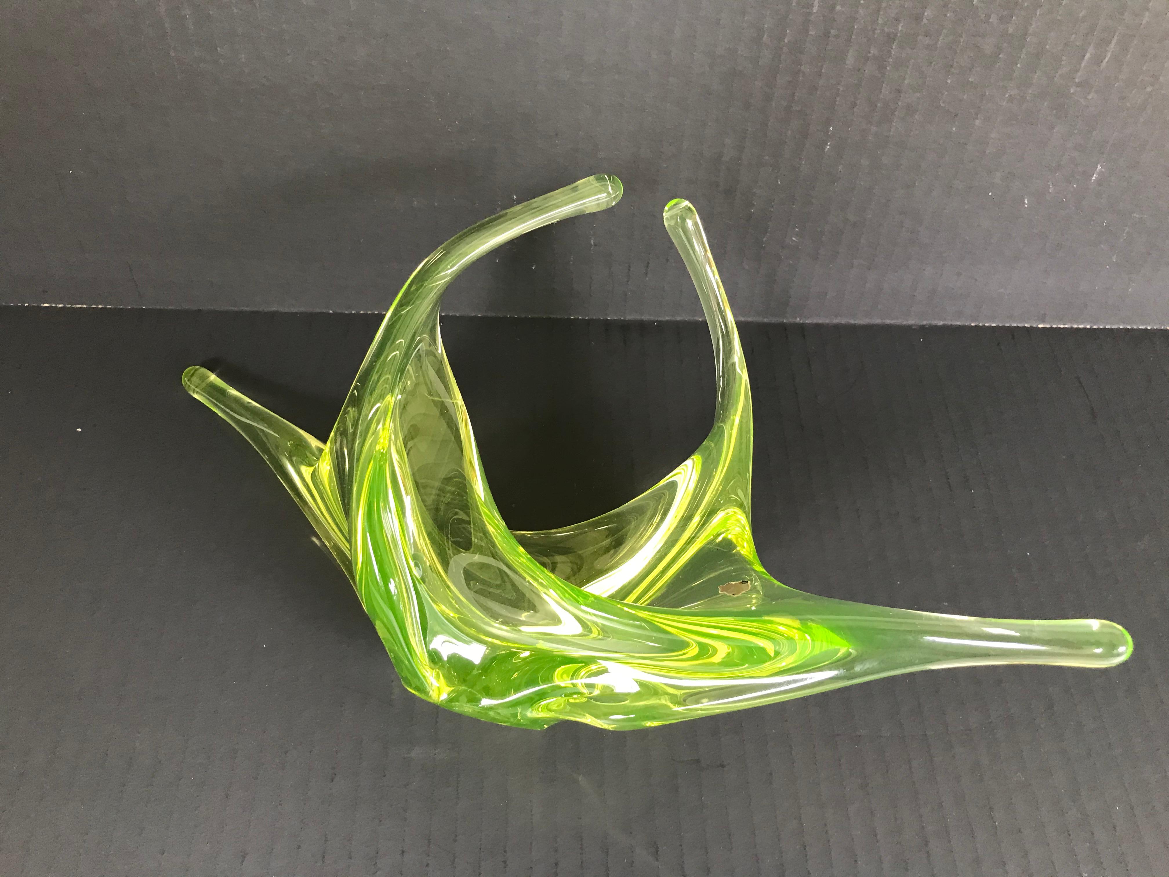 Mid-Century Modern Val St Lambert Asymmetrical Uranium Glass Bowl, Belgium 1950s For Sale 1