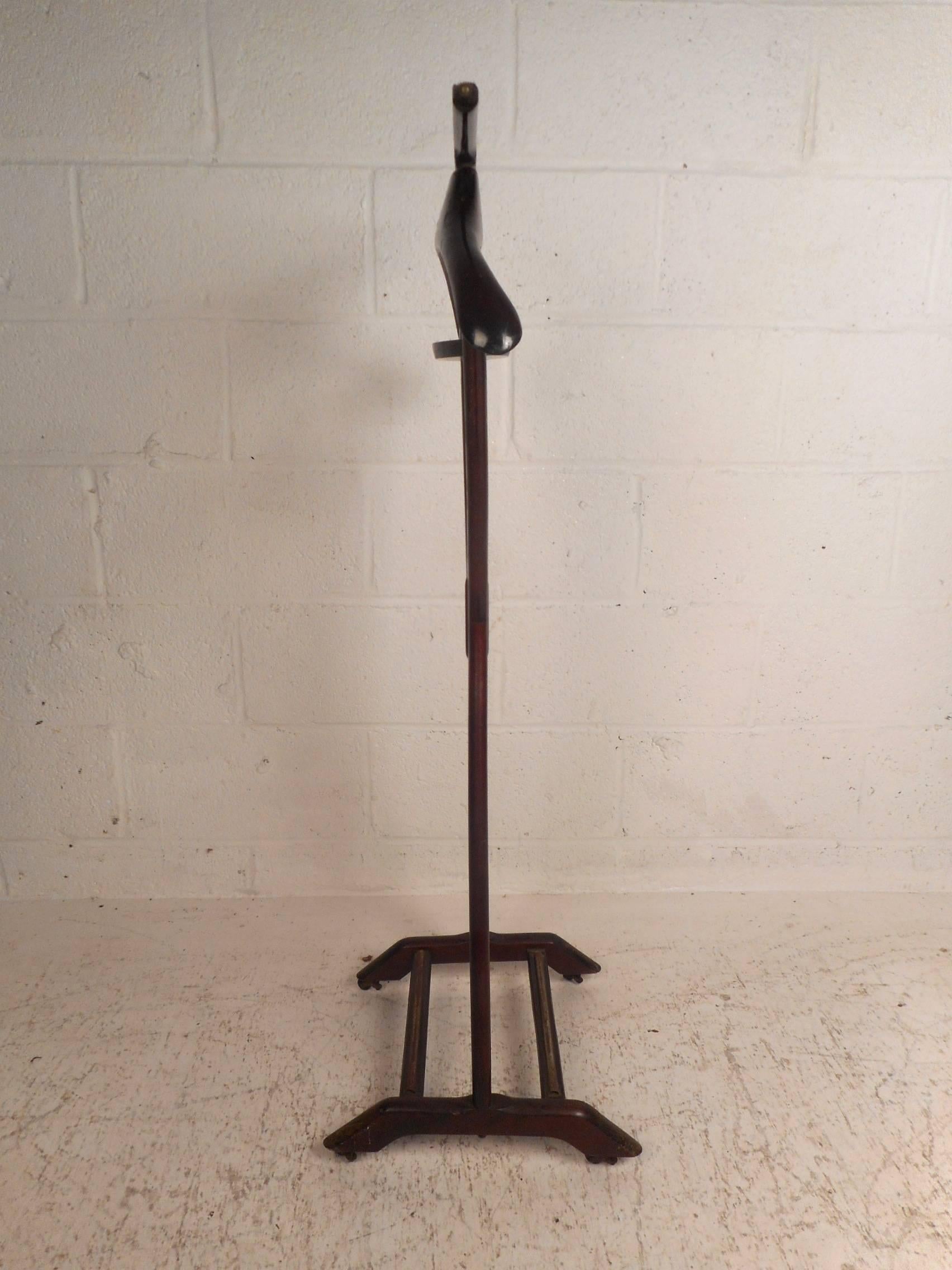 Mid-Century Modern Valet by Ico Parisi for Fratelli Reguitti In Good Condition In Brooklyn, NY