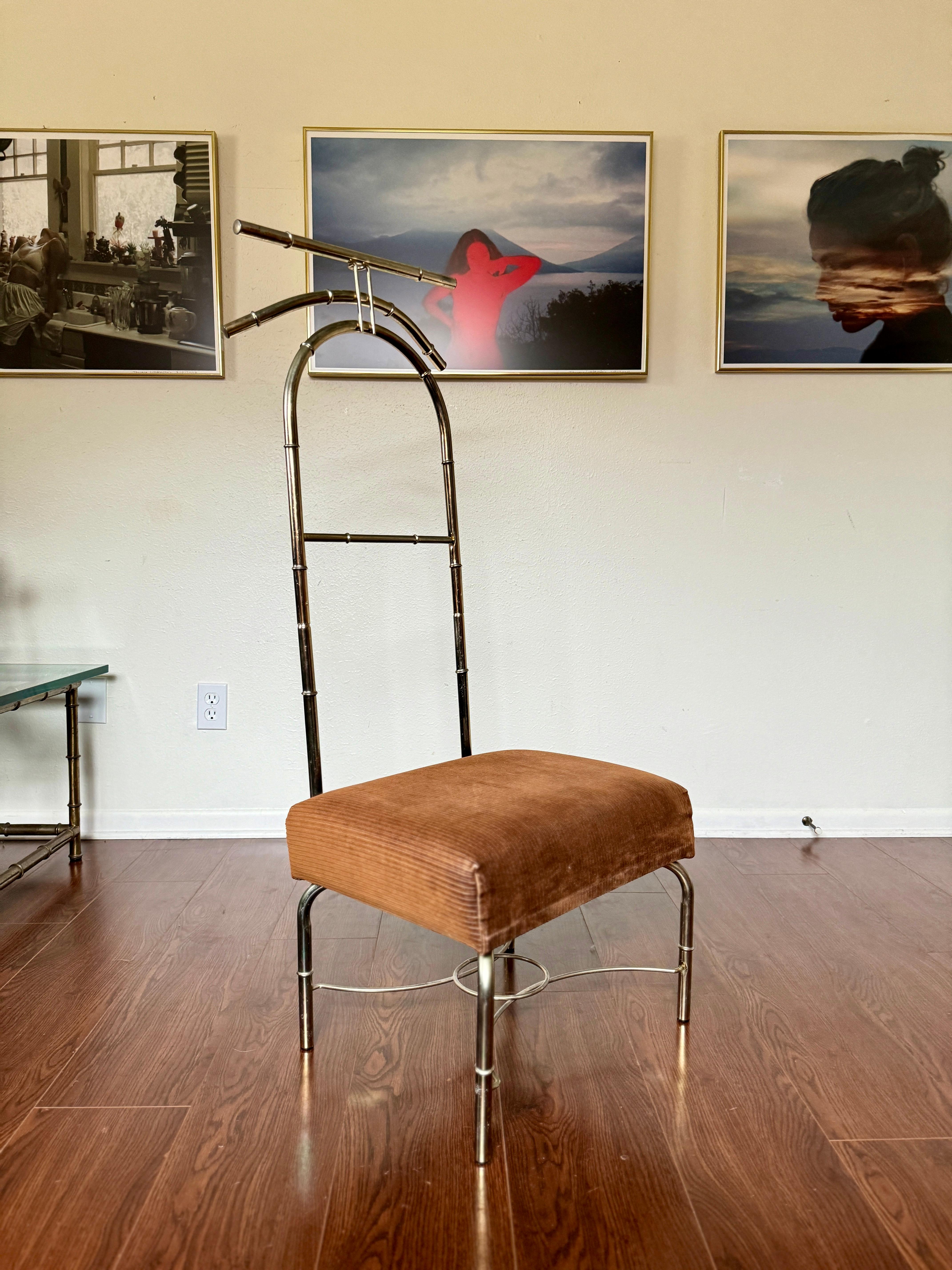 Mid century modern valet chair with faux bamboo brass frame In Good Condition In Houston, TX