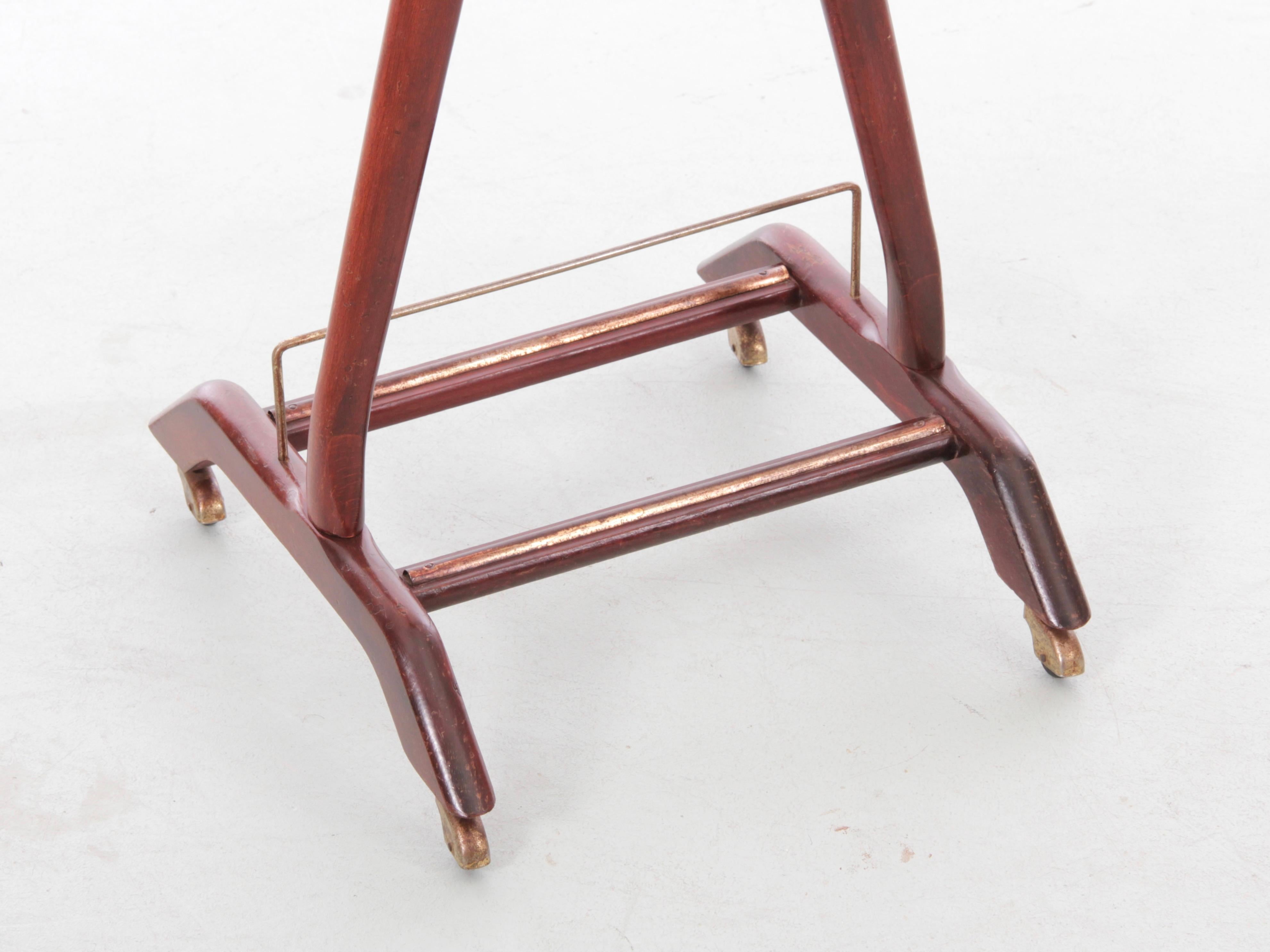 Italian Mid-Century modern valet clothes by Ico Parisi For Sale