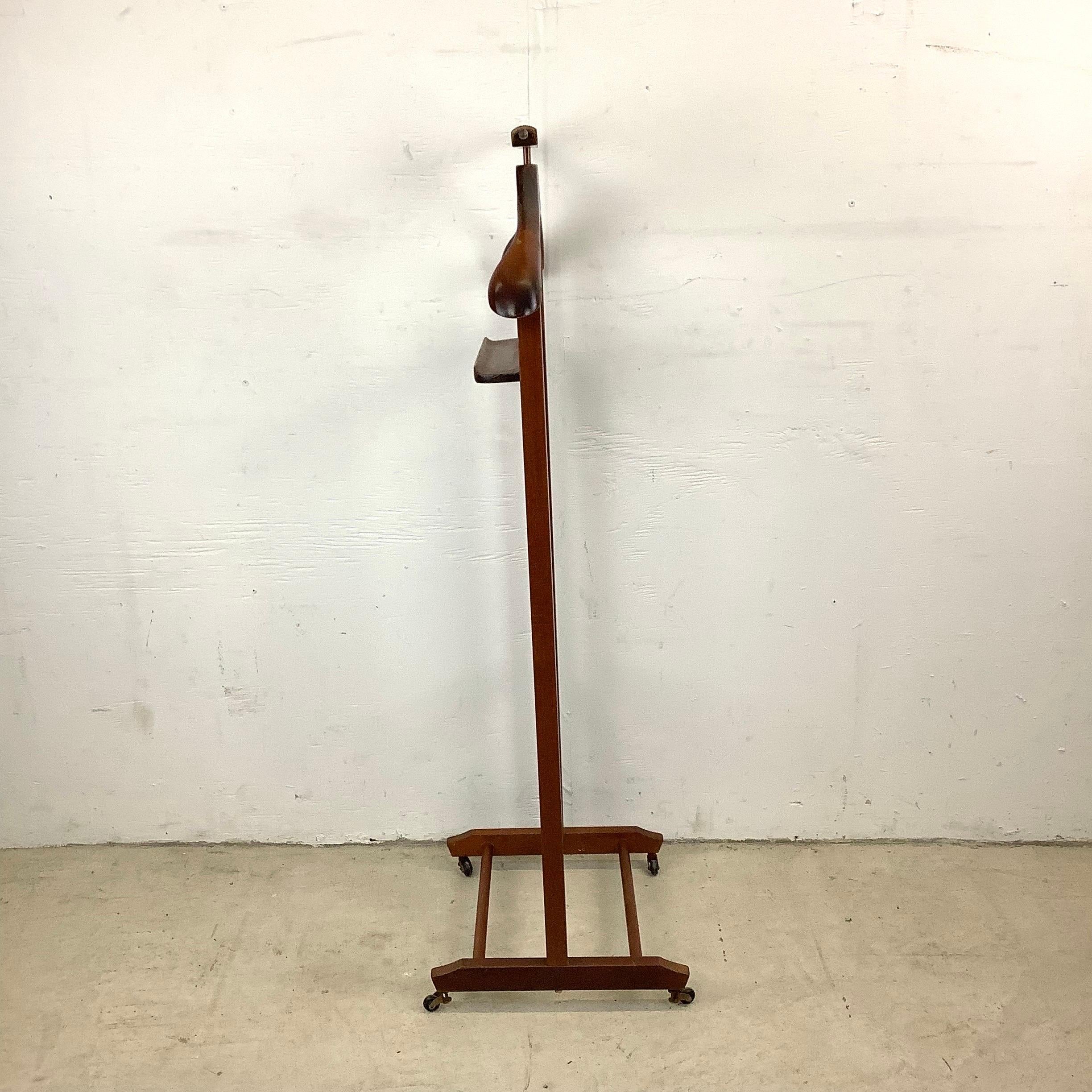Mid-Century Modern Valet Stand for Fratelli Reguitti In Good Condition In Trenton, NJ