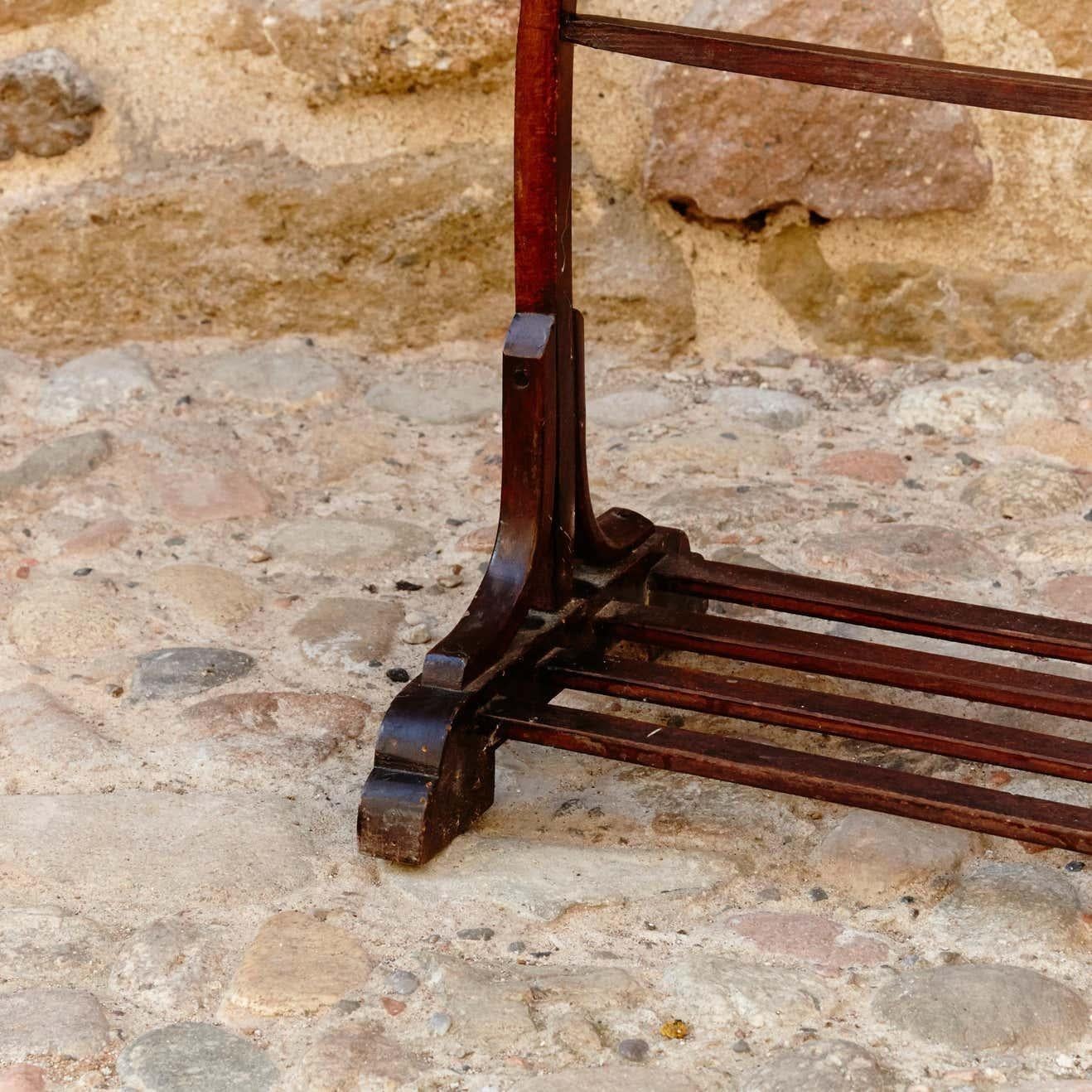 Mid-Century moderno Portavalori in legno della modernità di metà secolo, circa 1960 in vendita