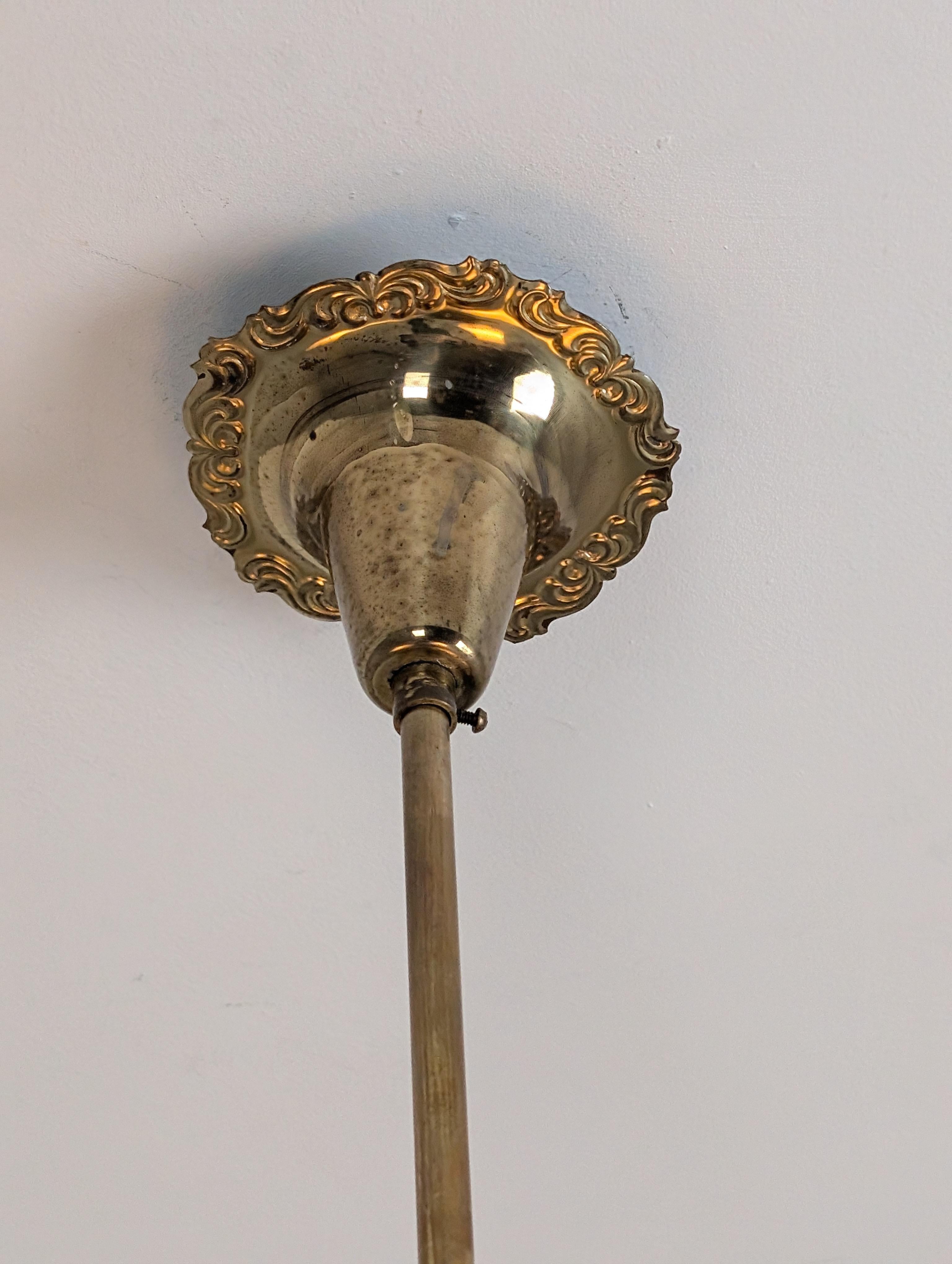 Lampada da soffitto Valinte floreale in ottone e vetro, Finlandia, 1950 in vendita 5