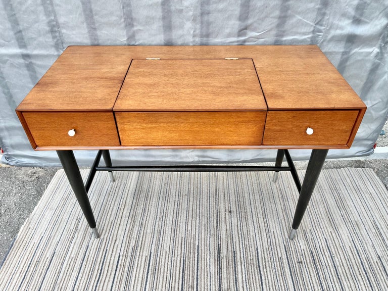American Mid-Century Modern Vanity/ Writing Desk by Raymond Loewy for Mengel Furniture For Sale