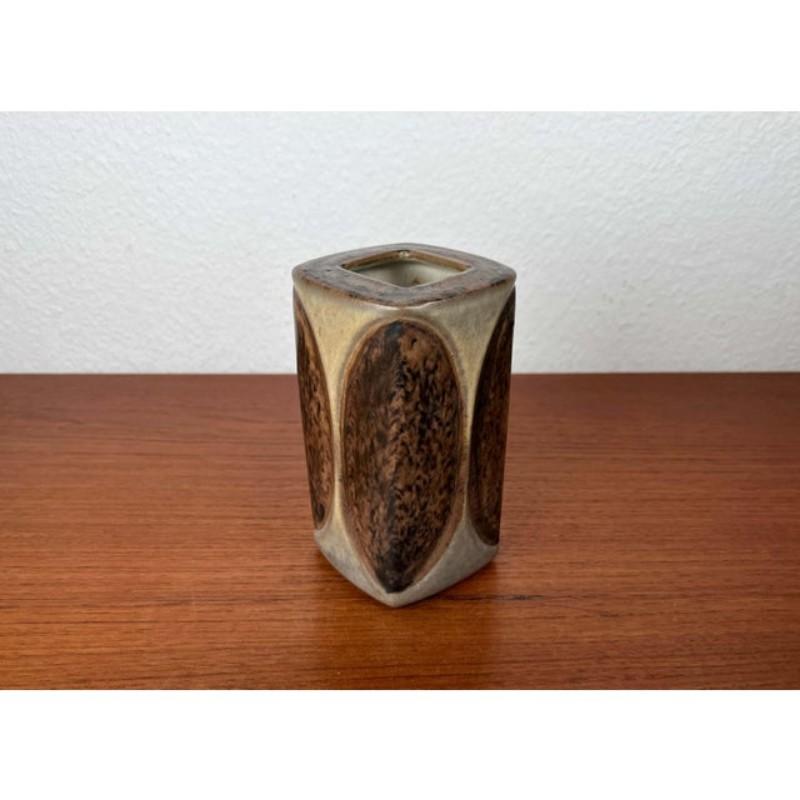 Vase moderne du milieu du siècle par Marianne Starck pour Michael Andersen, Bornholm, 1960s en vente 8