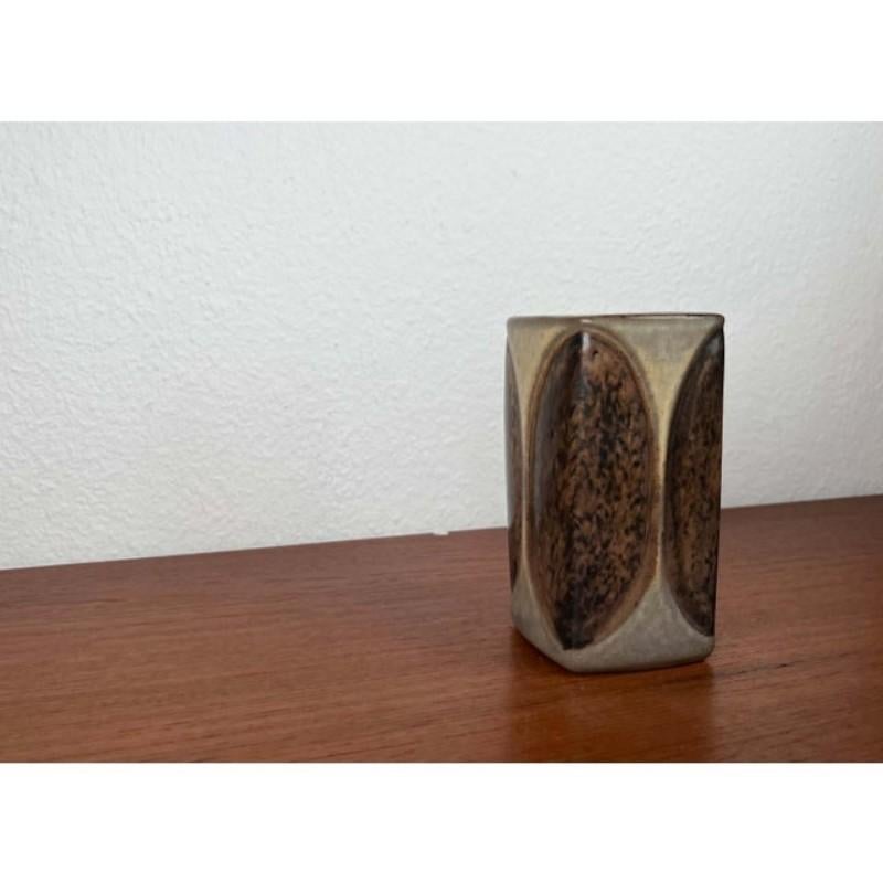 Vase moderne du milieu du siècle par Marianne Starck pour Michael Andersen, Bornholm, 1960s en vente 2