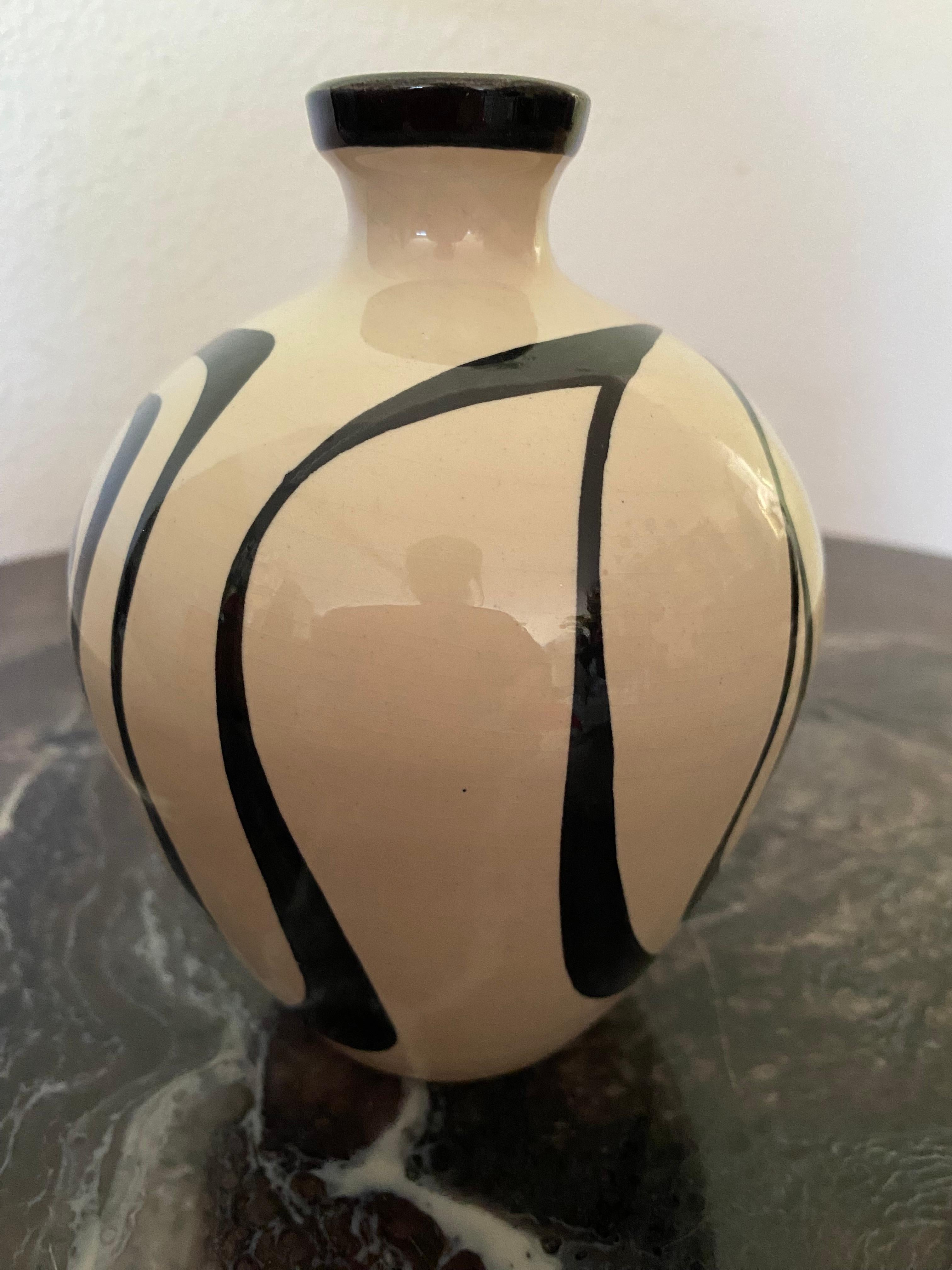 Mid-Century Modern Vase  In Good Condition For Sale In Waddinxveen, ZH