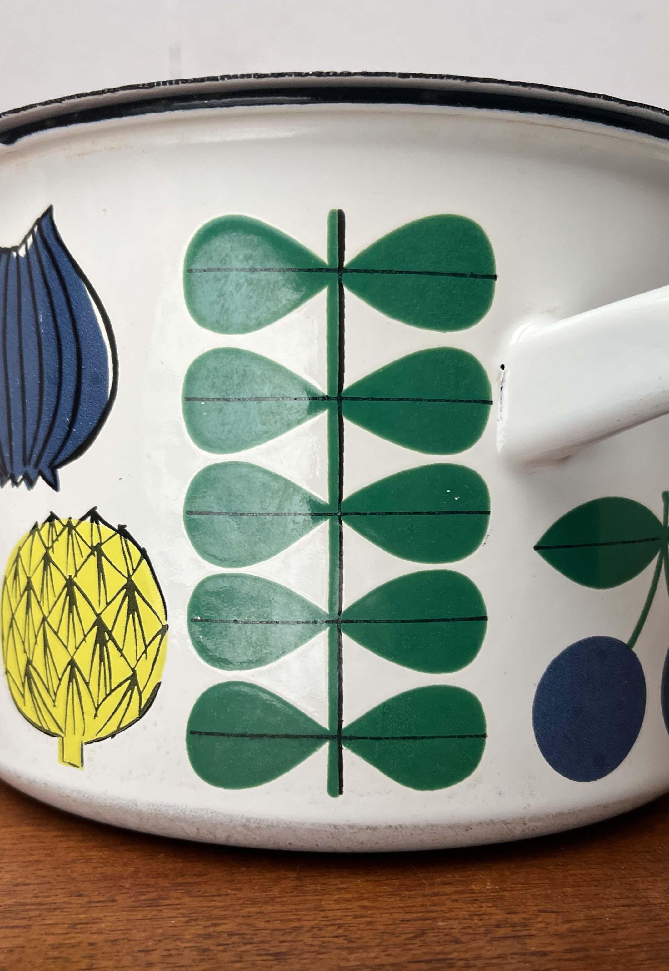 Mid-Century Modern Vegeta Series Enamel Pot Esteri Tomula, Finel, Finland, 1960s For Sale 7