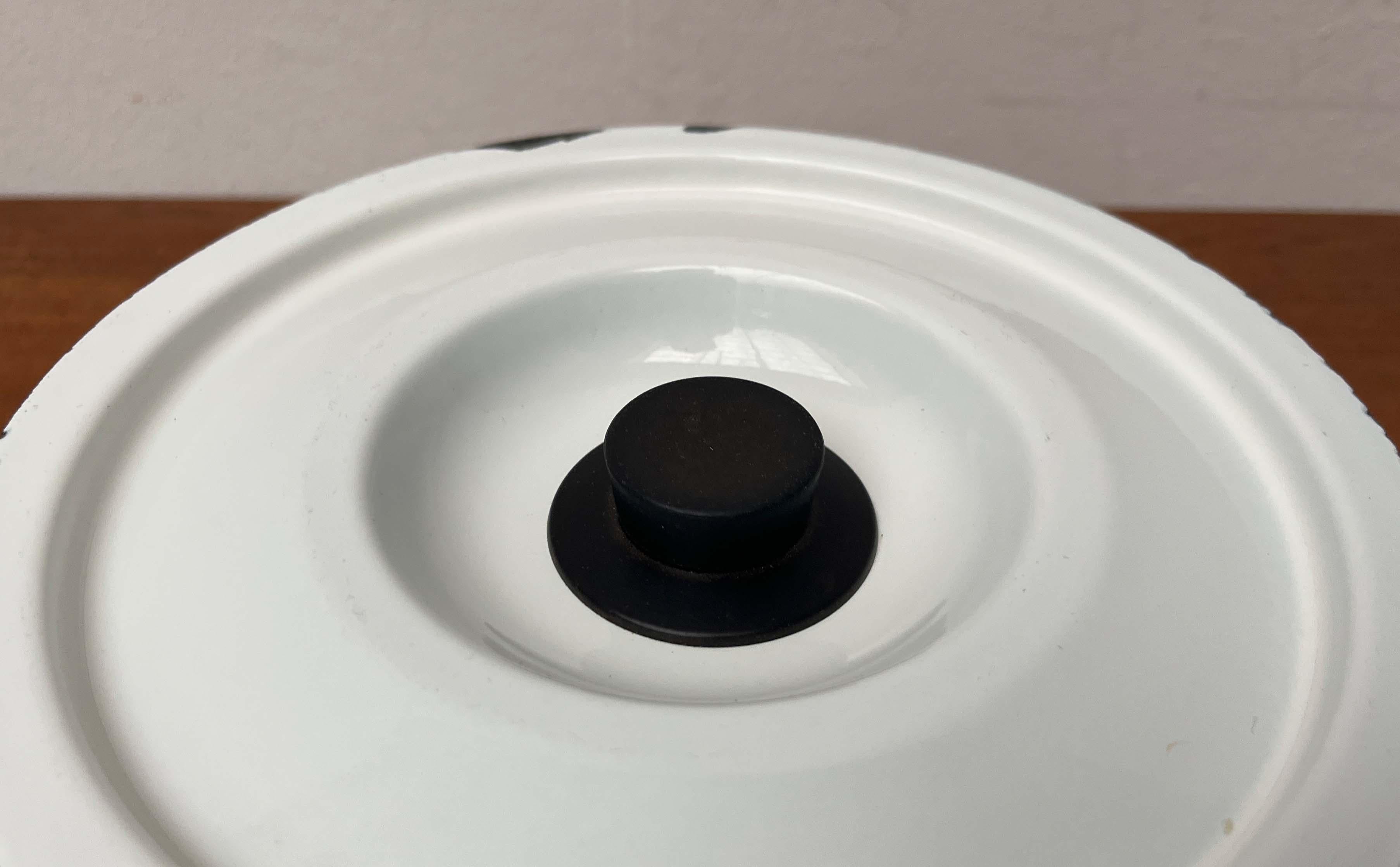 Mid-Century Modern Vegeta Series Enamel Pot Esteri Tomula, Finel, Finland, 1960s For Sale 9