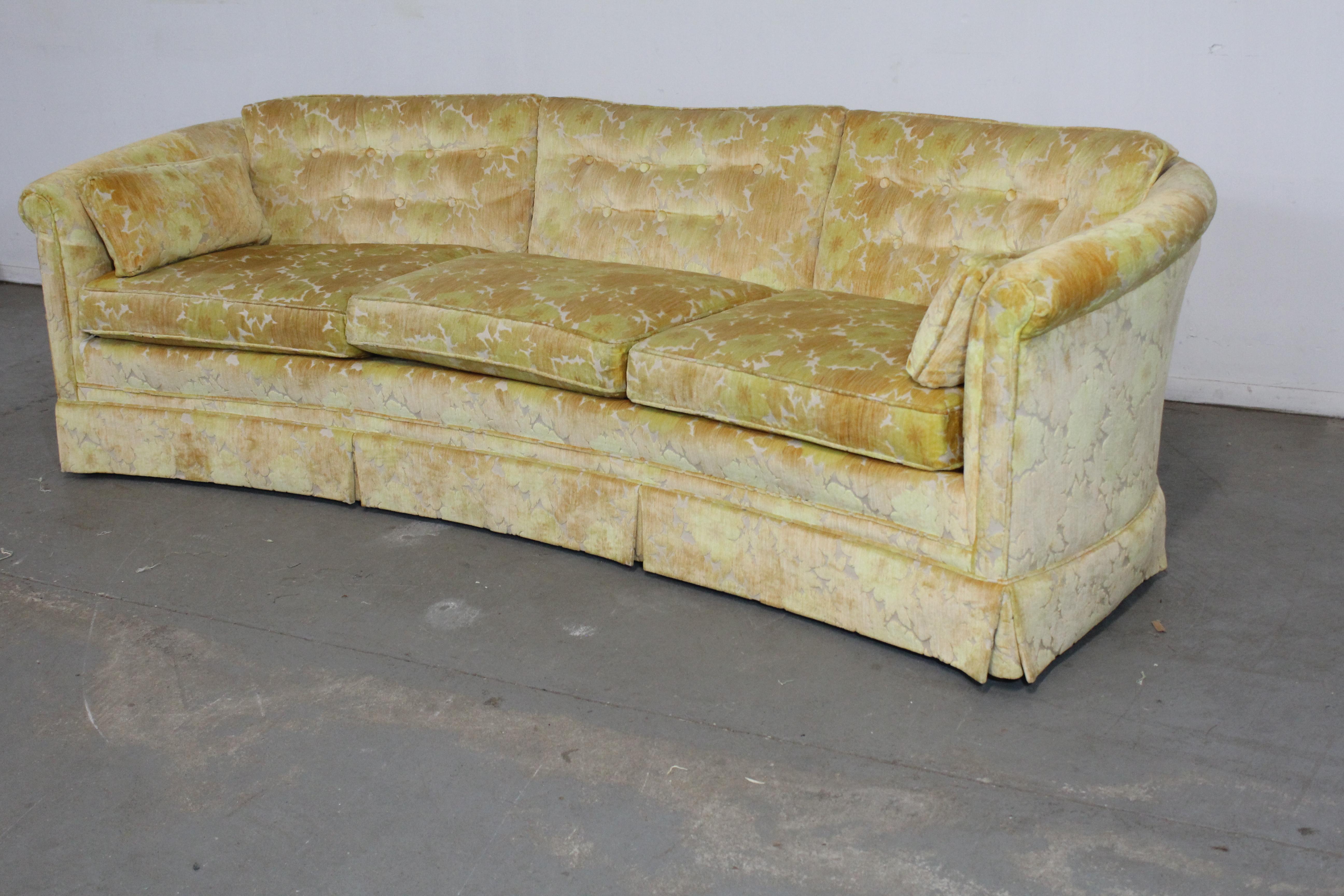 Mid-Century Modern Velvet Curved Sofa For Sale 1