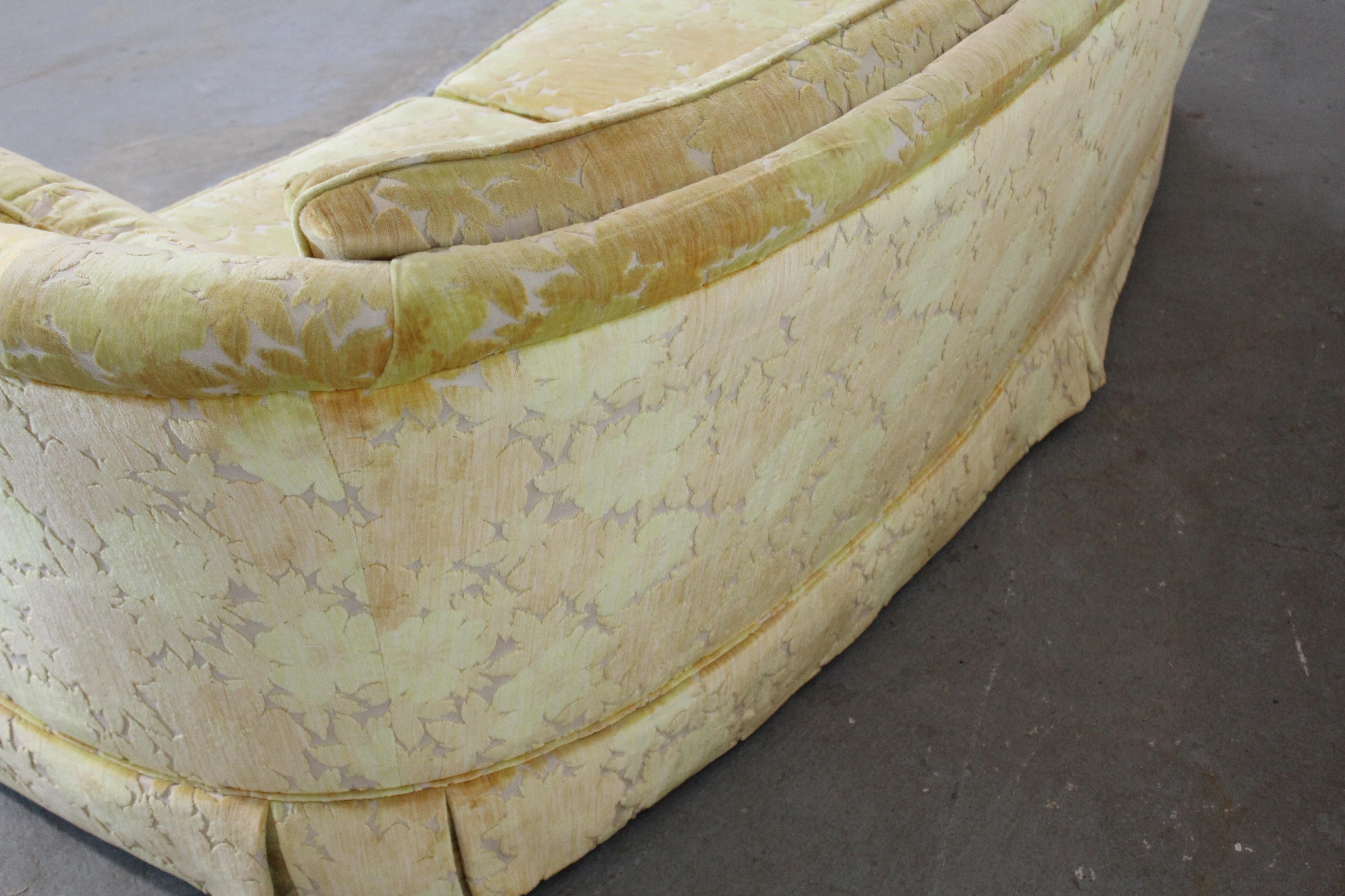 Mid-Century Modern Velvet Curved Sofa For Sale 3