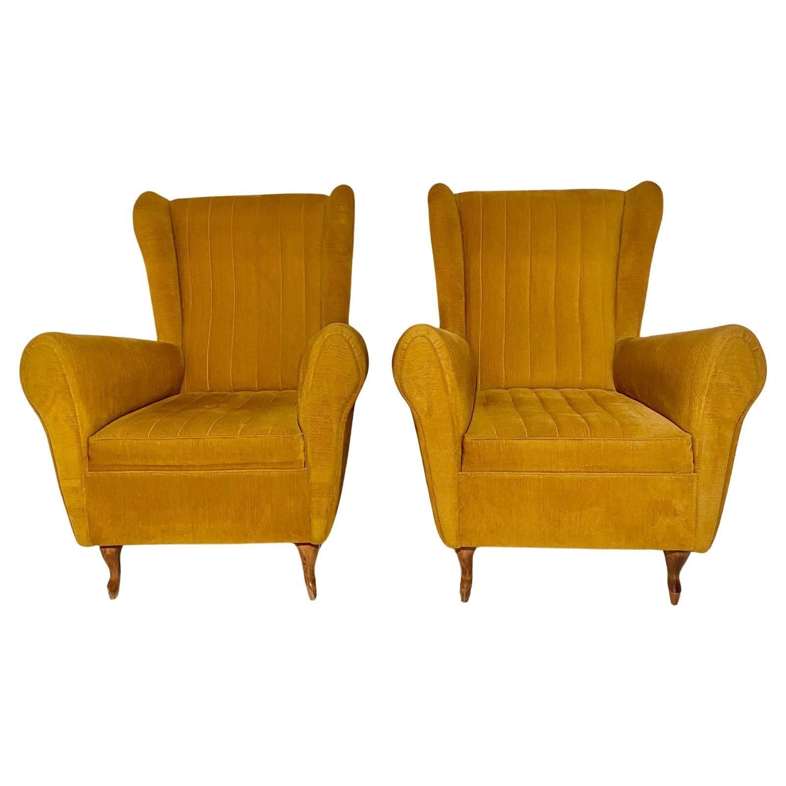 Mid Century Modern Velvet Living Room Set in the Style of Gio Ponti For Sale 1