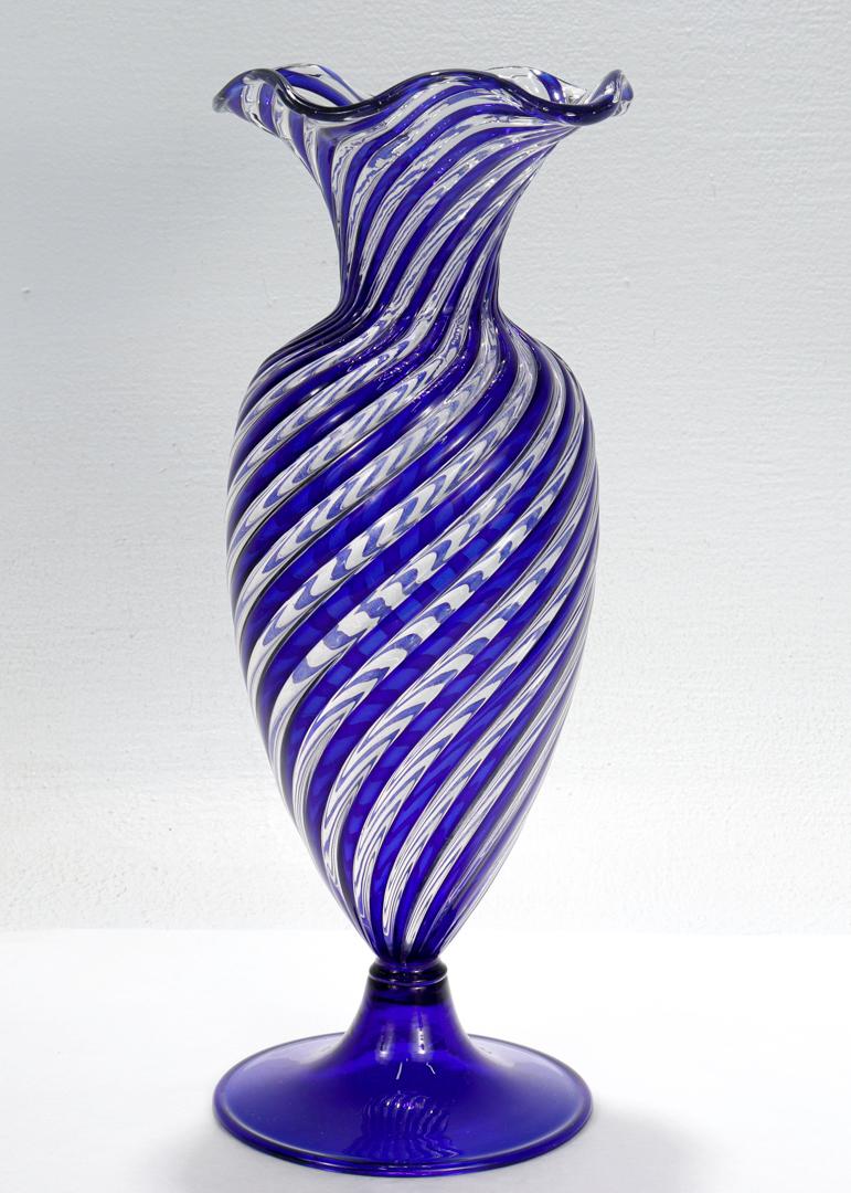 20th Century Mid-Century Modern Venetian / Murano Blue & White Swirl Italian Art Glass Vase For Sale