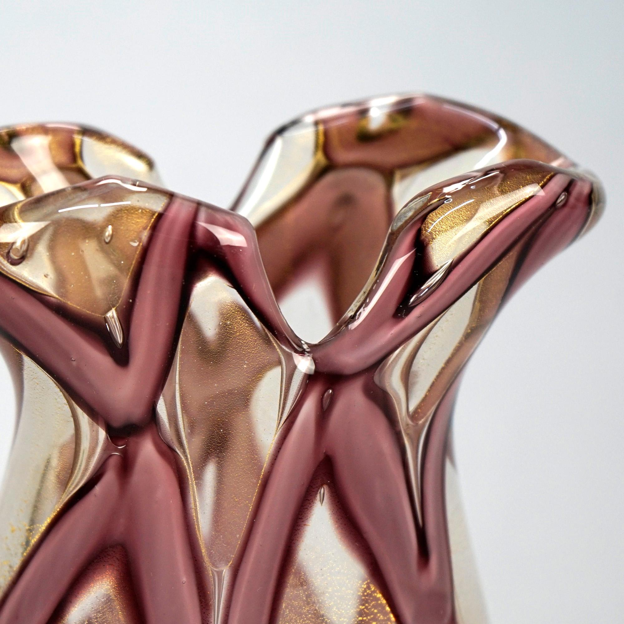 Mid-Century Modern Venetian Murano School Stylized Ribbon Art Glass Vase 20th C 3