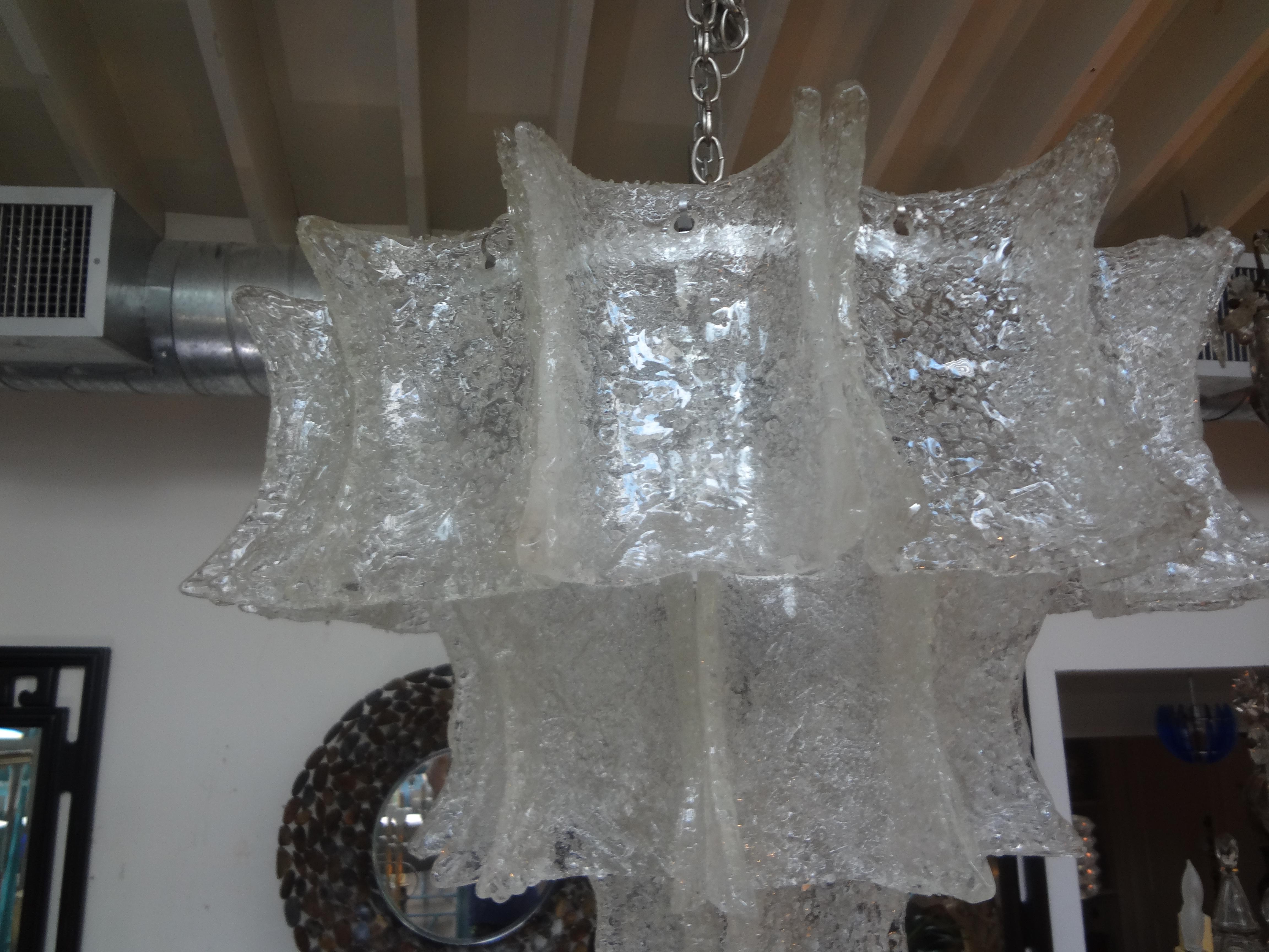 Mid-Century Modern Venini Attributed Murano Chandelier For Sale 1