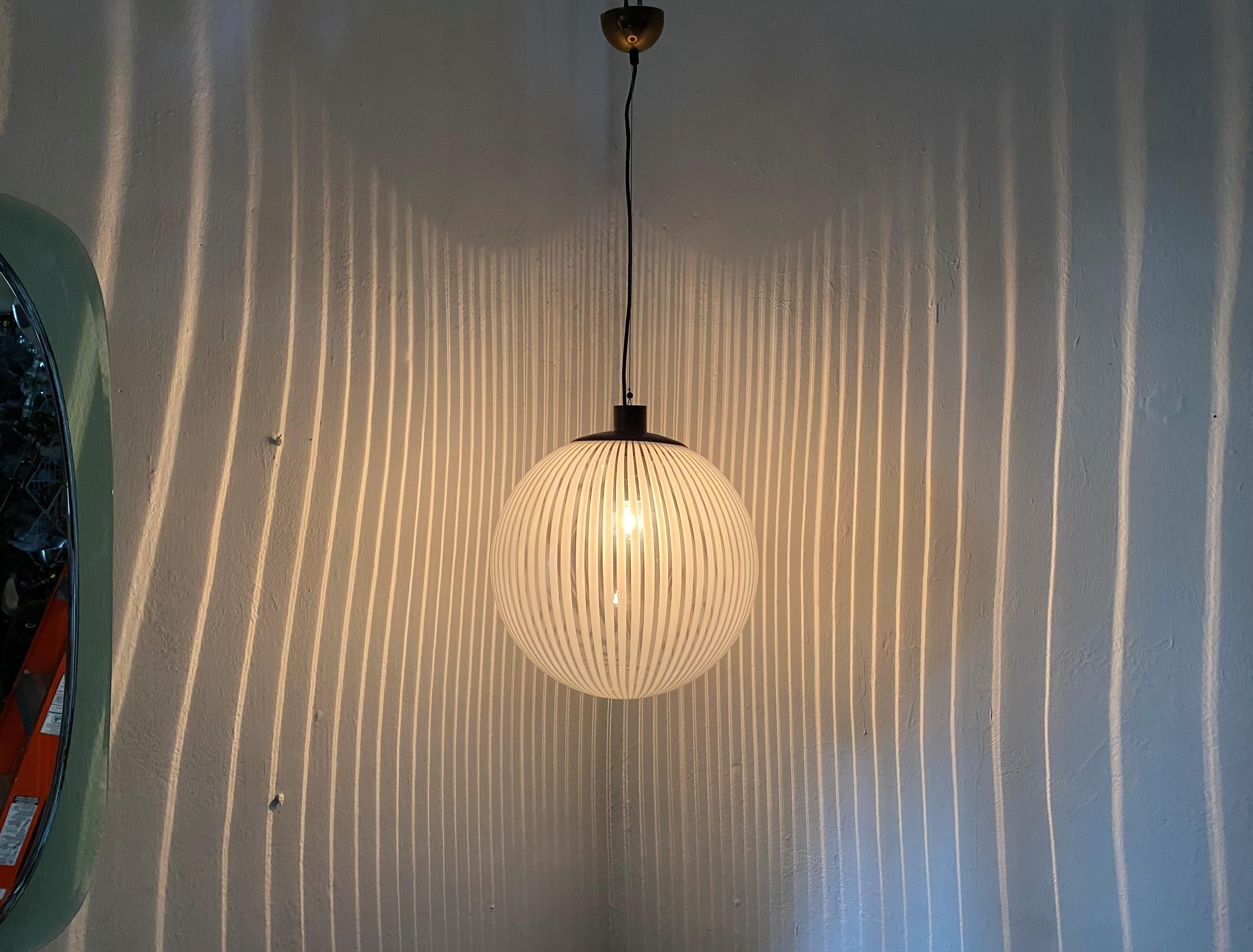Mid-Century Modern Venini, ´Tessuto´Chandelier, circa 1970 in Murano Glass 1