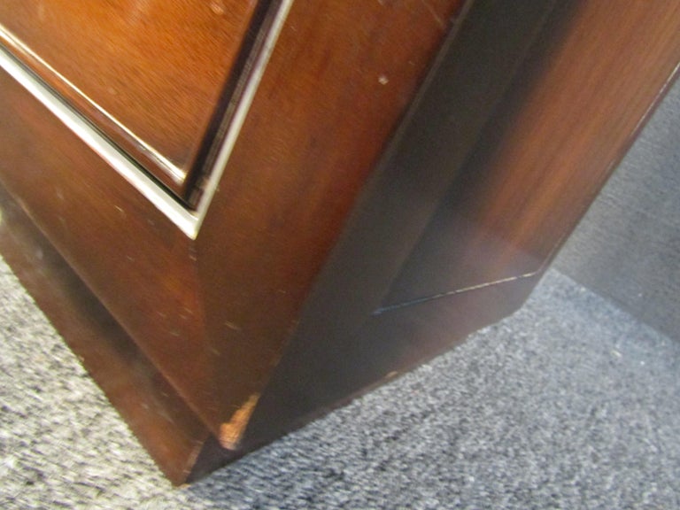 MidCentury Modern Vertical Dresser For Sale at 1stDibs vertical