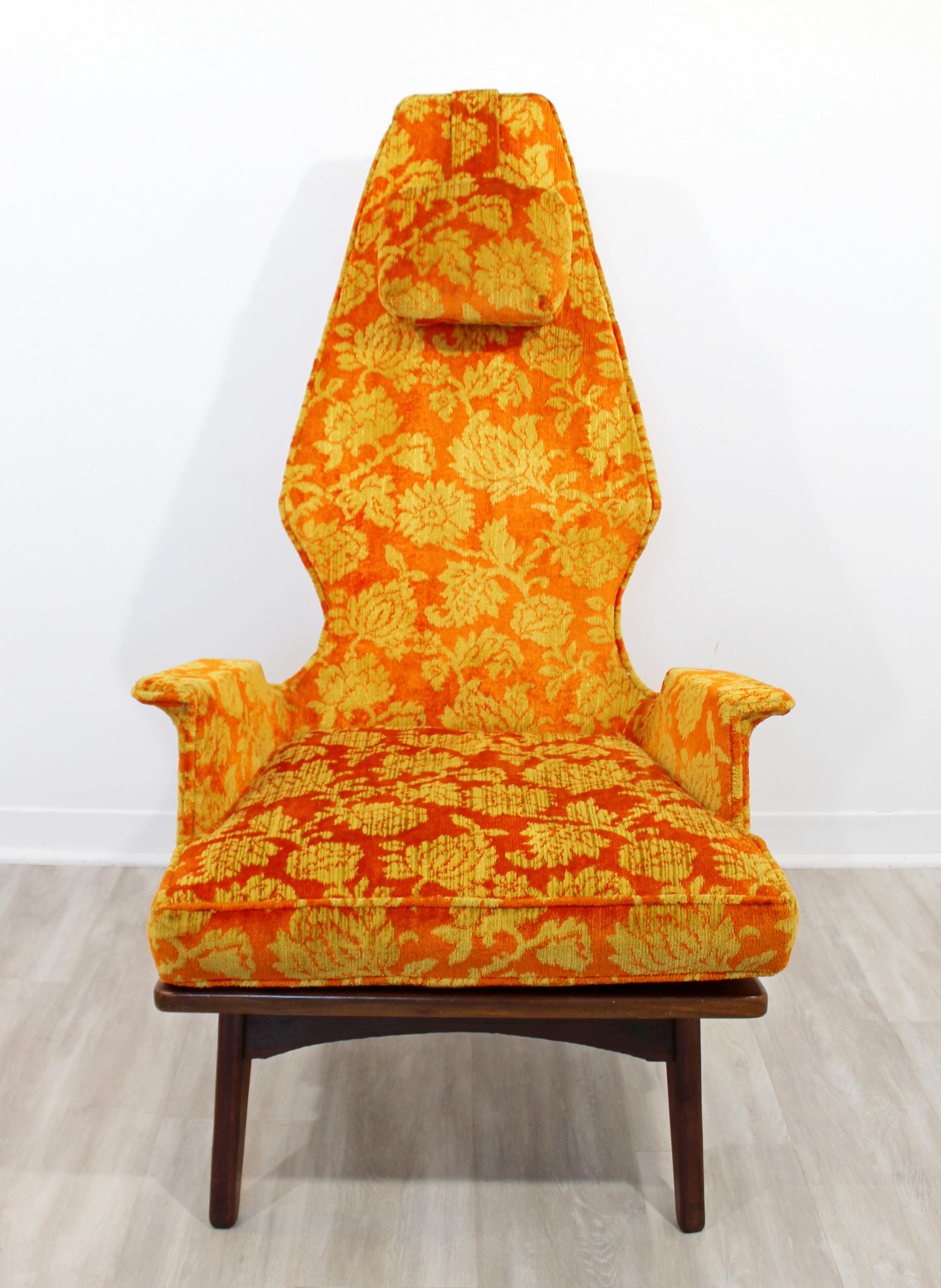 For your consideration is an utterly fabulous, high backed lounge or accent chair, with the original headrest, by Adrian Pearsall, circa 1960s. In very good vintage condition. The dimensions are 29