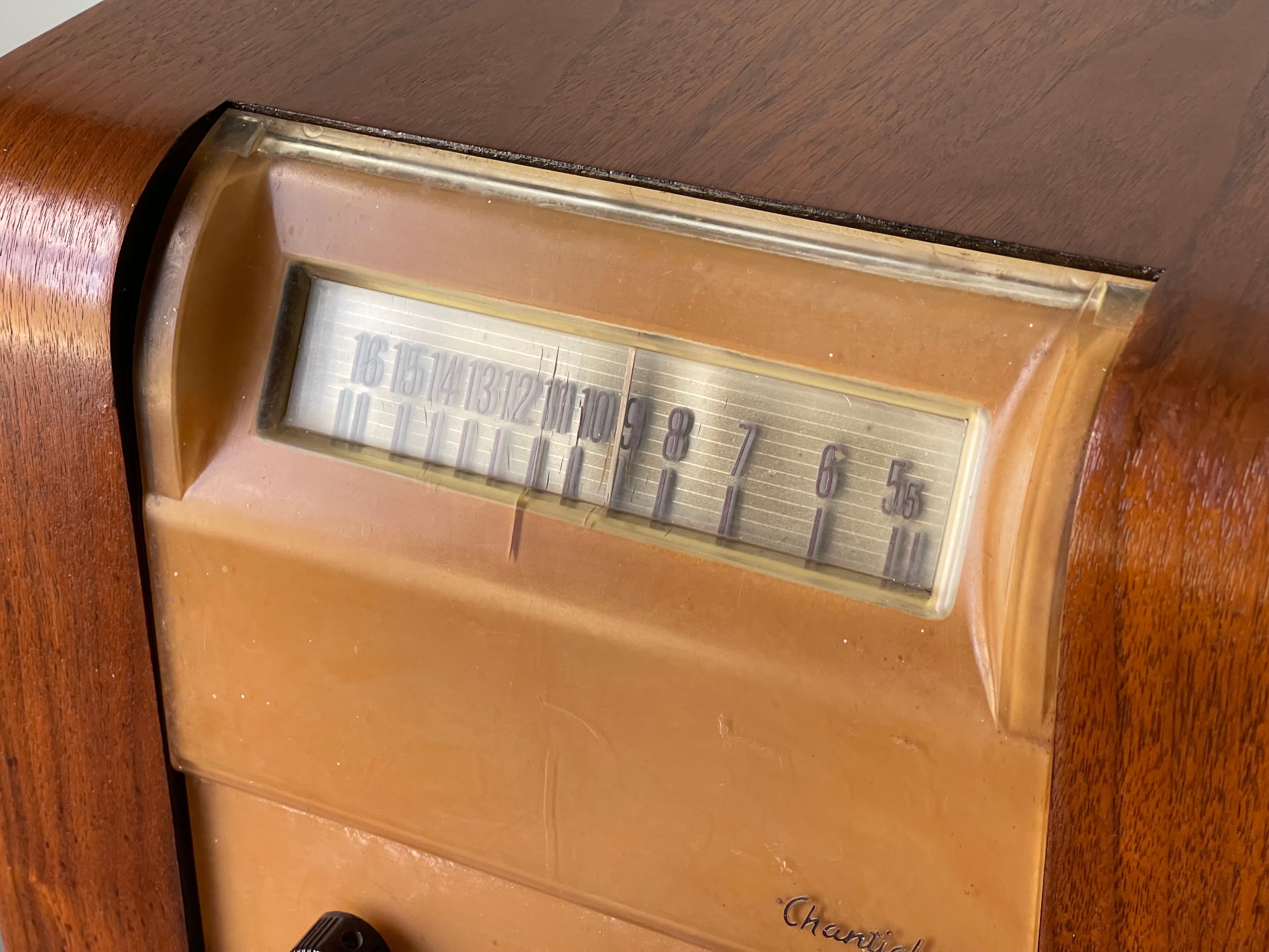 Mid-20th Century Mid-Century Modern Vintage Antique Cathedral Radio by Detrola Alexander Girard For Sale