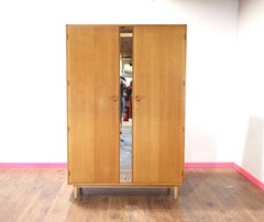 Armadio Vintage Moderno del Mid Century di Meredew in stile danese per la camera da letto