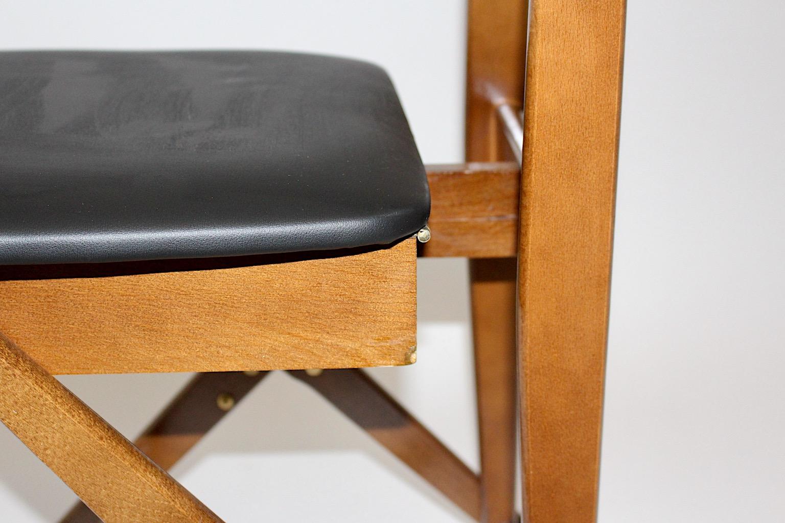 Mid-Century Modern Vintage Beech Valet Chair Ico & Luisa Parisi Attributed For Sale 10