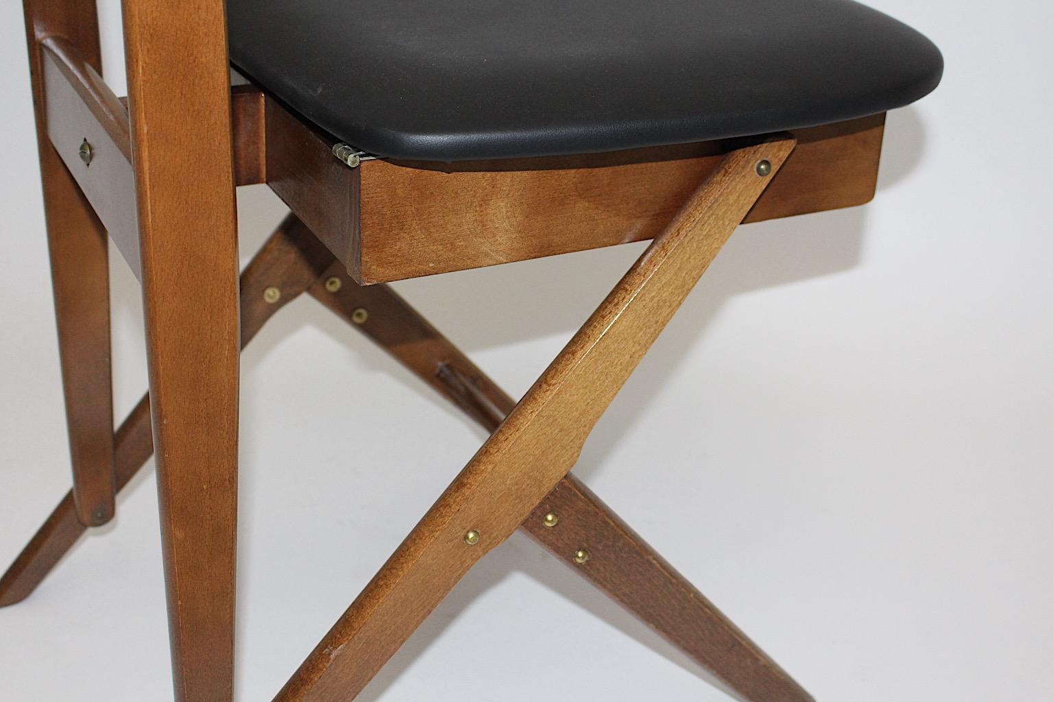 Mid-Century Modern Vintage Beech Valet Chair Ico & Luisa Parisi Attributed For Sale 11