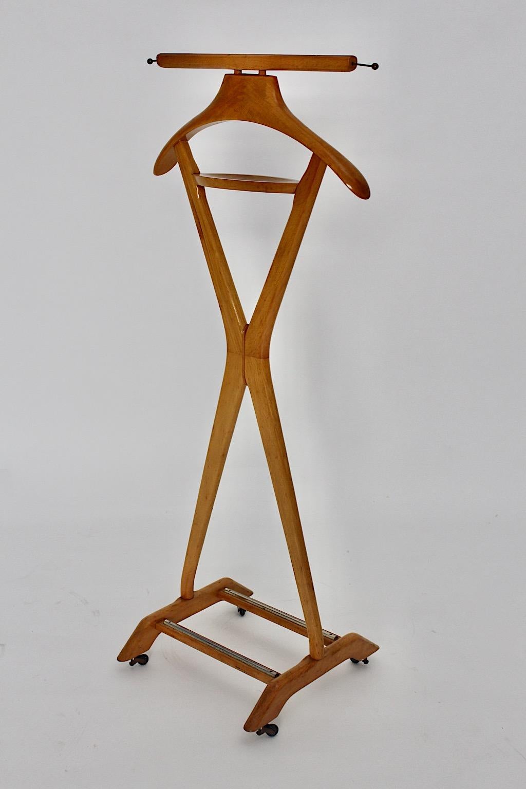 Italian Mid-Century Modern Vintage Beech Valet Ico and Luisa Parisi Style, 1950s, Italy For Sale