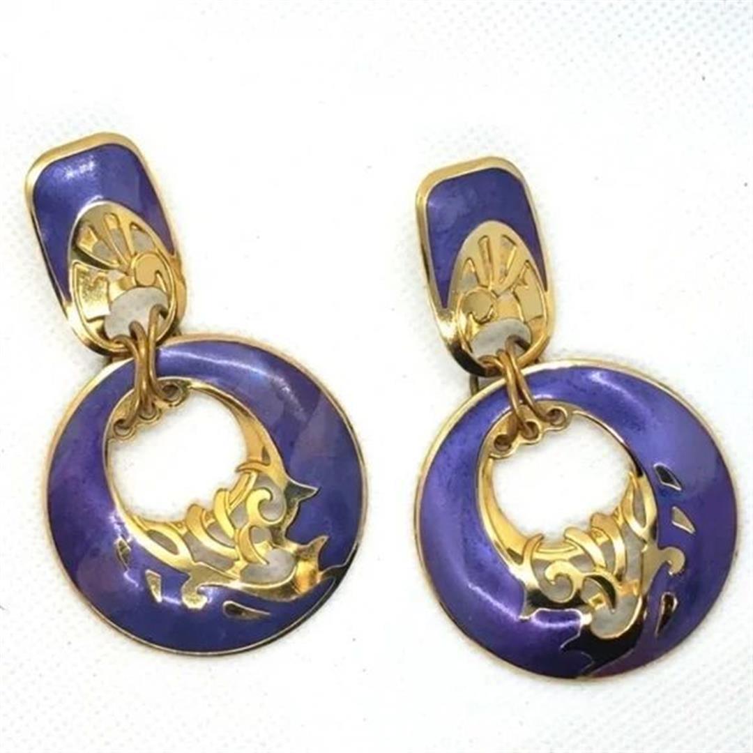 Simply Beautiful! Finely detailed Vintage Mid Century Modern Vintage Pair BEREBI Gold and Purple Enamel Dangle Drop Earrings. Each Earring features Exquisite Purple Enamel with Gold accents. The earrings measuring approx. 3