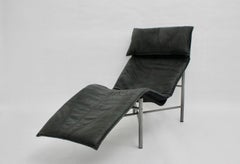Mid-Century Modern Vintage Black Leather Chaise Longue by Tord Bjorklund, 1970