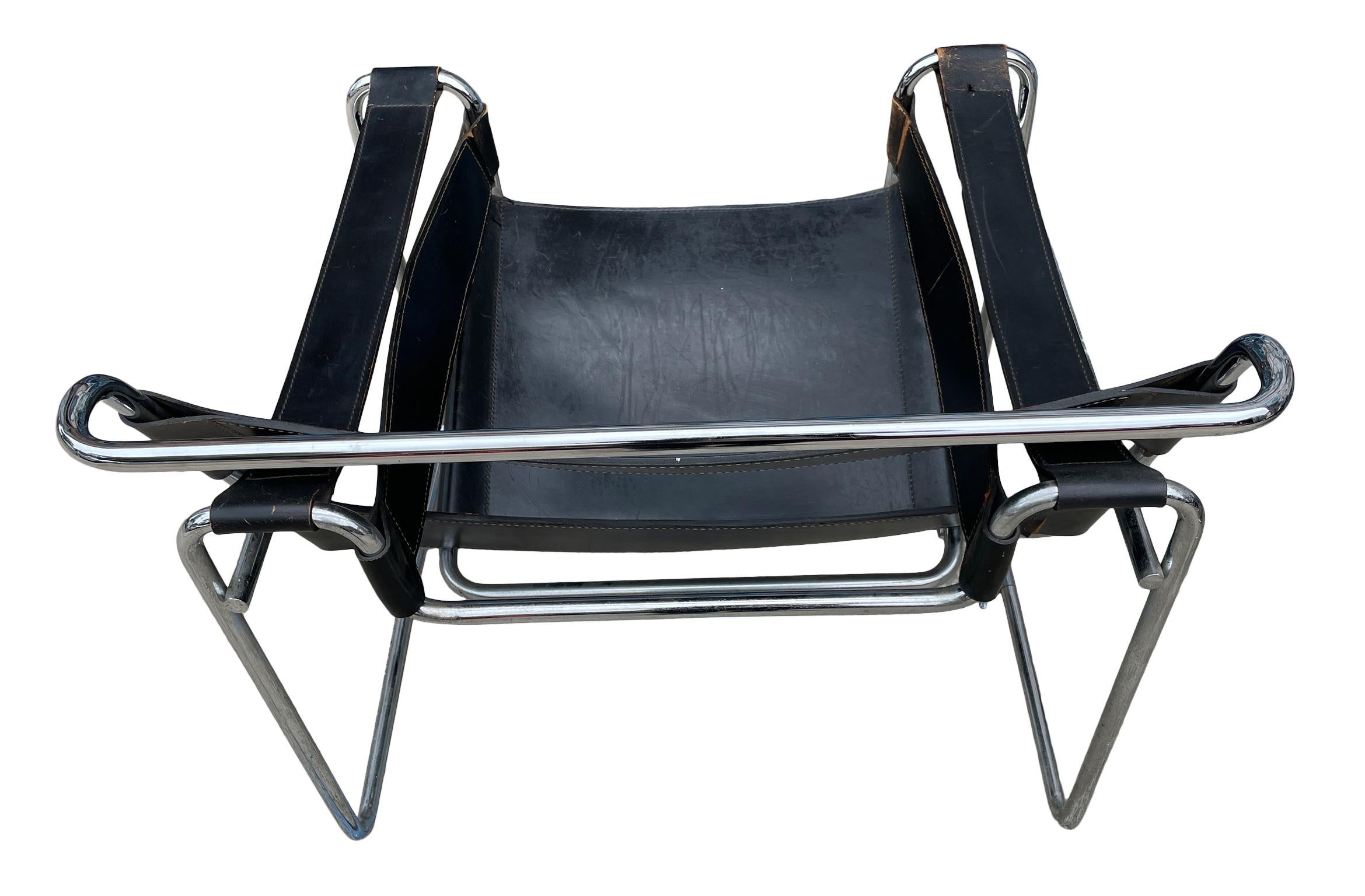 American Mid-Century Modern Vintage Black Leather Wassily Lounge Chair For Sale