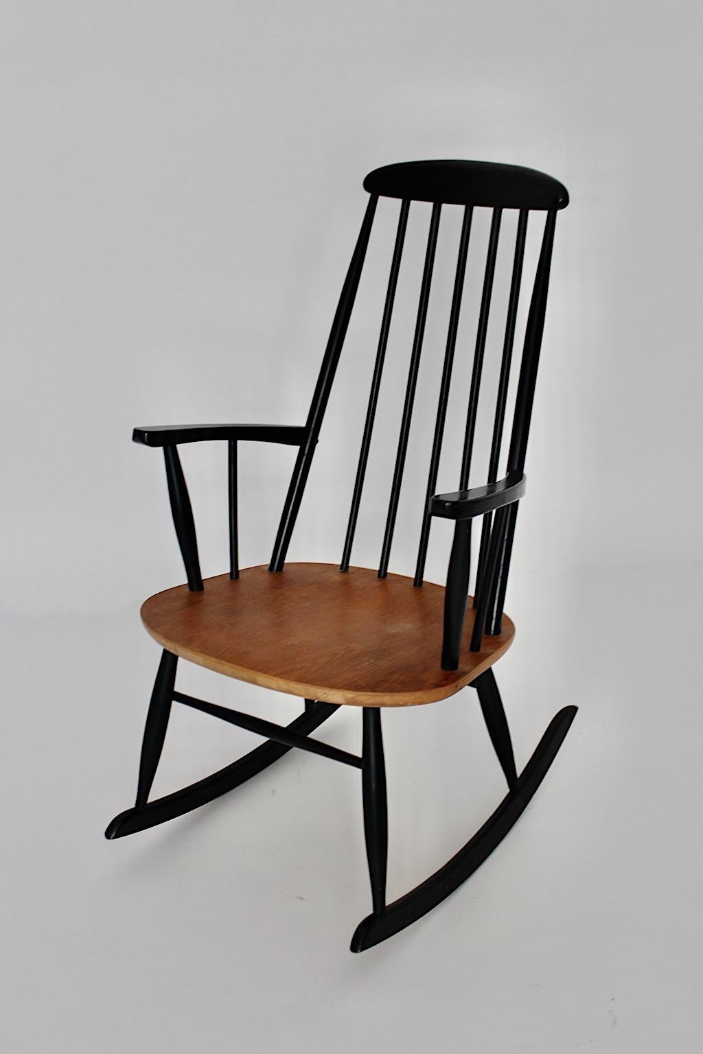 Mid-Century Modern Vintage Black Rocking Chair Ilmari Tapiovaara 1950s Finland In Good Condition For Sale In Vienna, AT