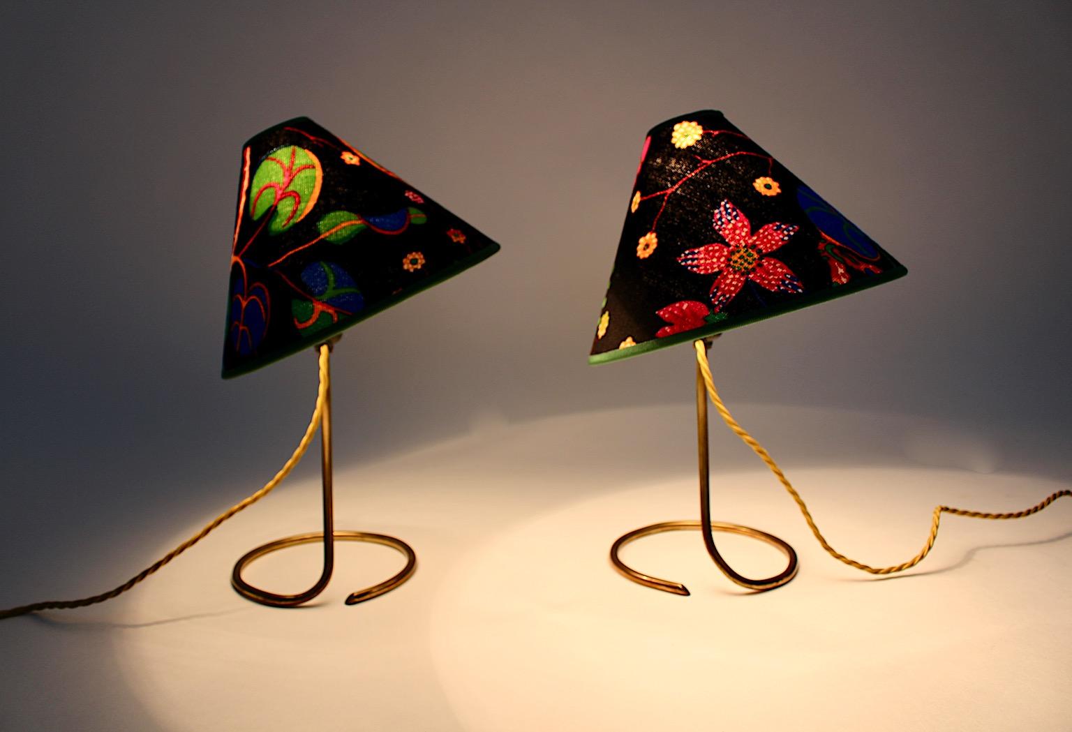 Laiton Mid Century Modern Vintage Brass Bedside Lamps Table Lamps Pair Duo Kalmar 1950s en vente