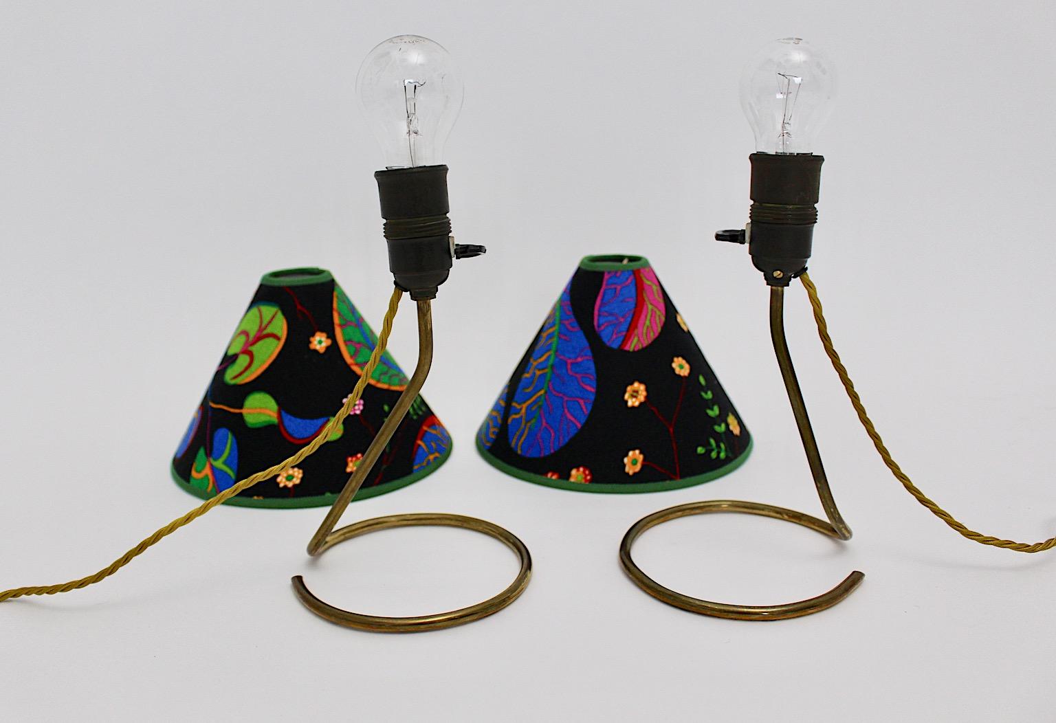 Moderne Nachttische aus Messing, Mid-Century-Modern-Vintage-Tischlampen, Paar Duo Kalmar 1950er Jahre im Angebot 3