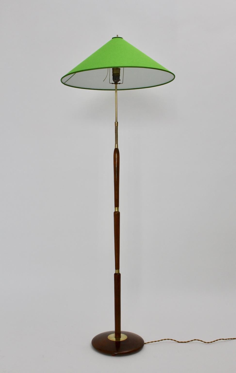 Italian Mid-Century Modern Vintage Brass Beech Floor Lamp Giuseppe Ostuni Attributed For Sale