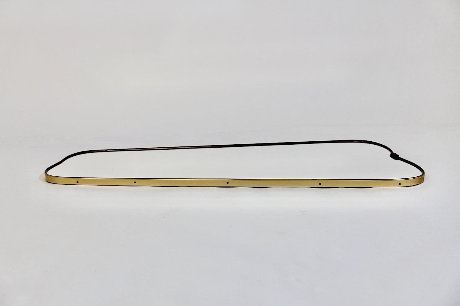 Mid Century Modern Vintage Brass Black Heart Full Length Mirror Miroir mural 1950 Bon état - En vente à Vienna, AT