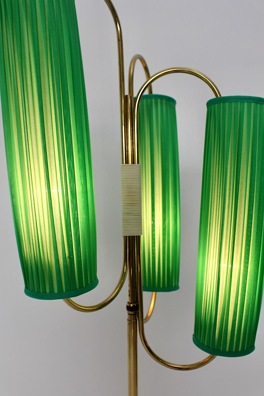 Mid Century Modern Vintage Brass Floor Lamp with Grass Green Pleated Shades 1950 In Good Condition For Sale In Vienna, AT